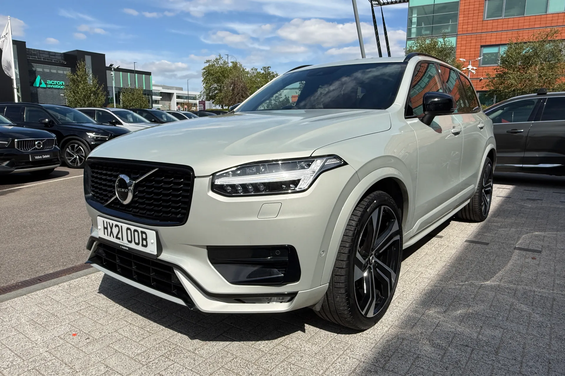 Volvo XC90 thumbnail image number 16