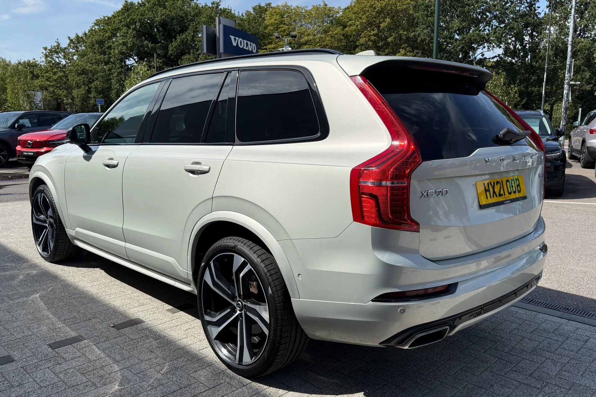 Volvo XC90 thumbnail image number 14