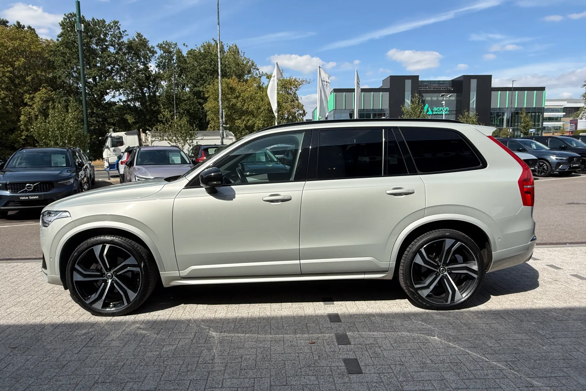 Volvo XC90 thumbnail image number 15