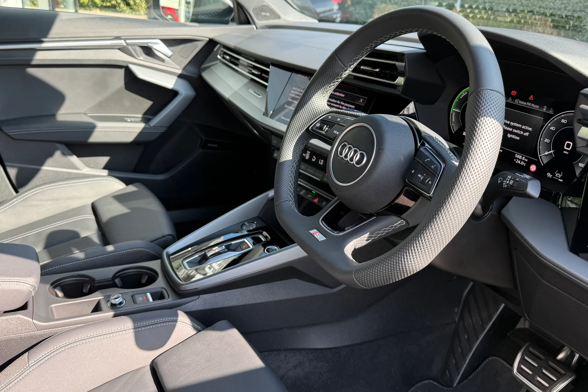Audi A3 thumbnail image number 36