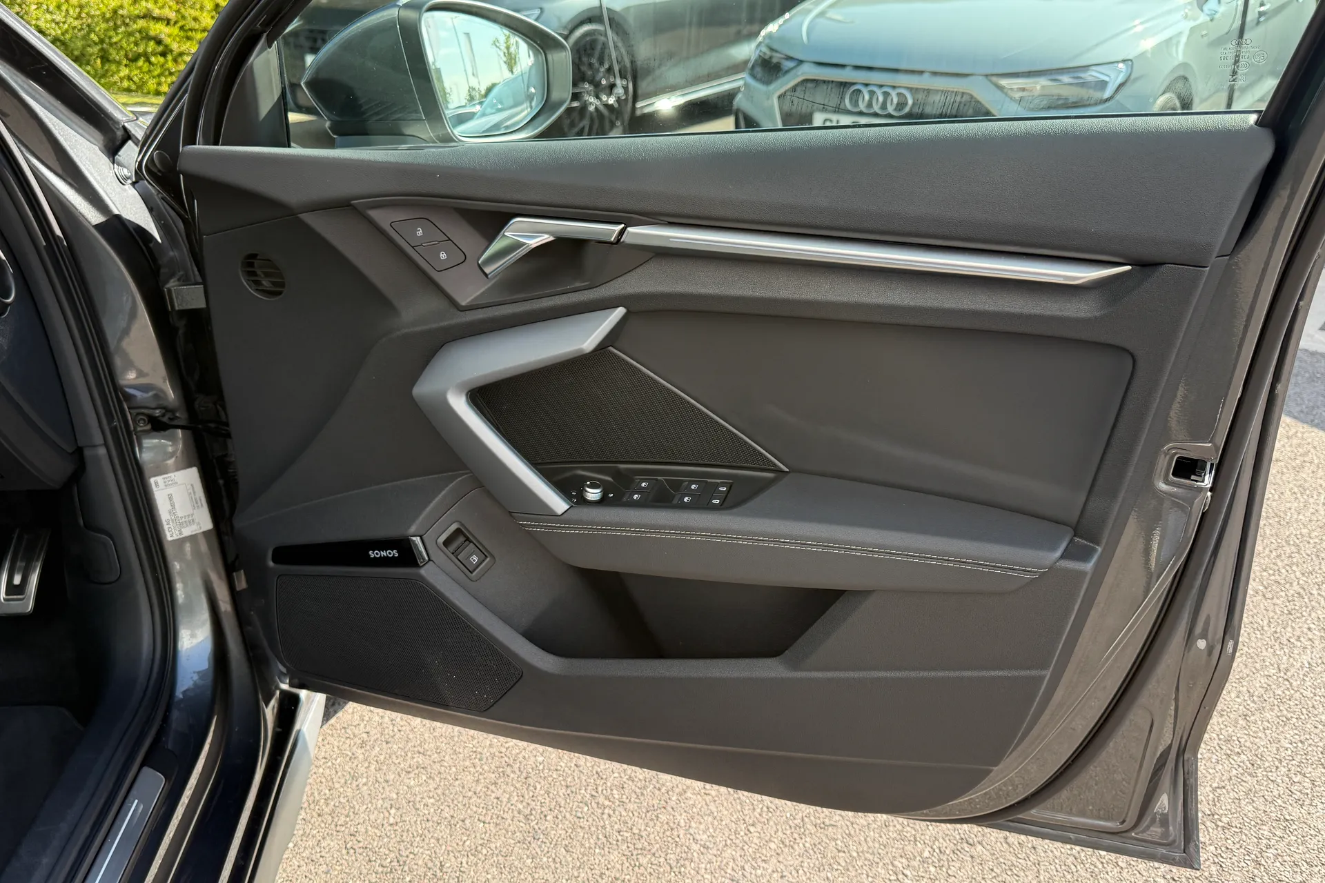 Audi A3 thumbnail image number 48
