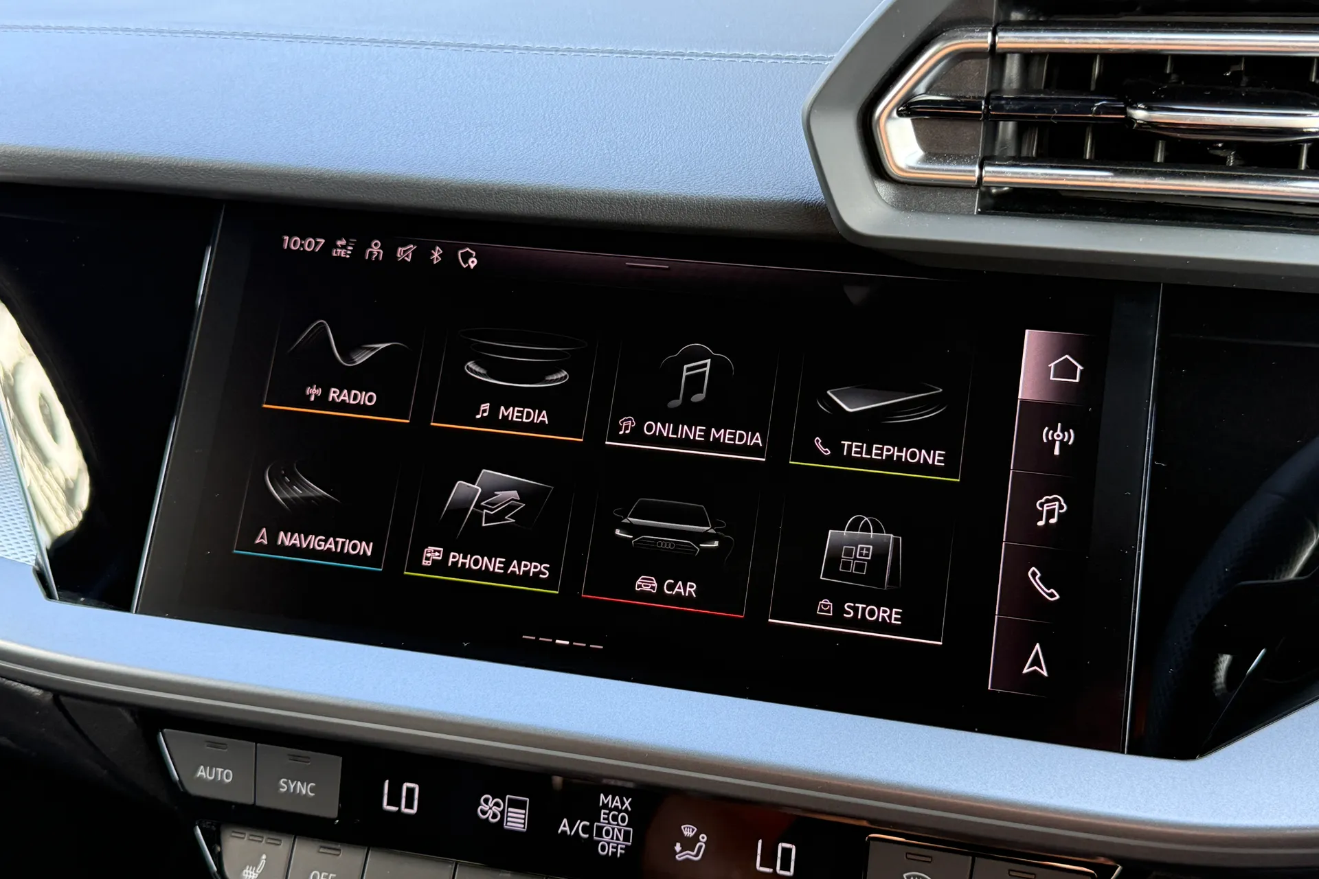 Audi A3 thumbnail image number 34