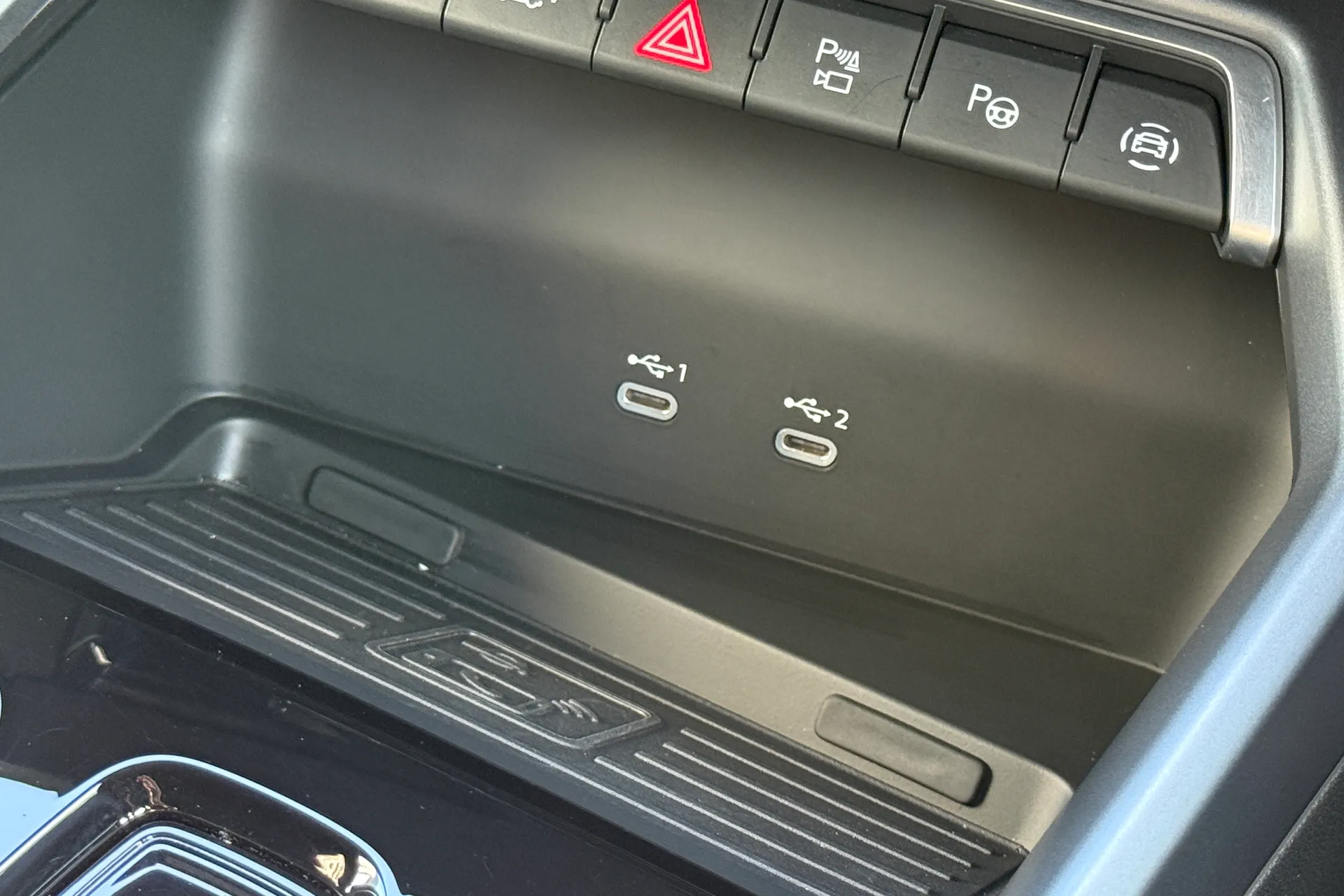 Audi A3 thumbnail image number 25