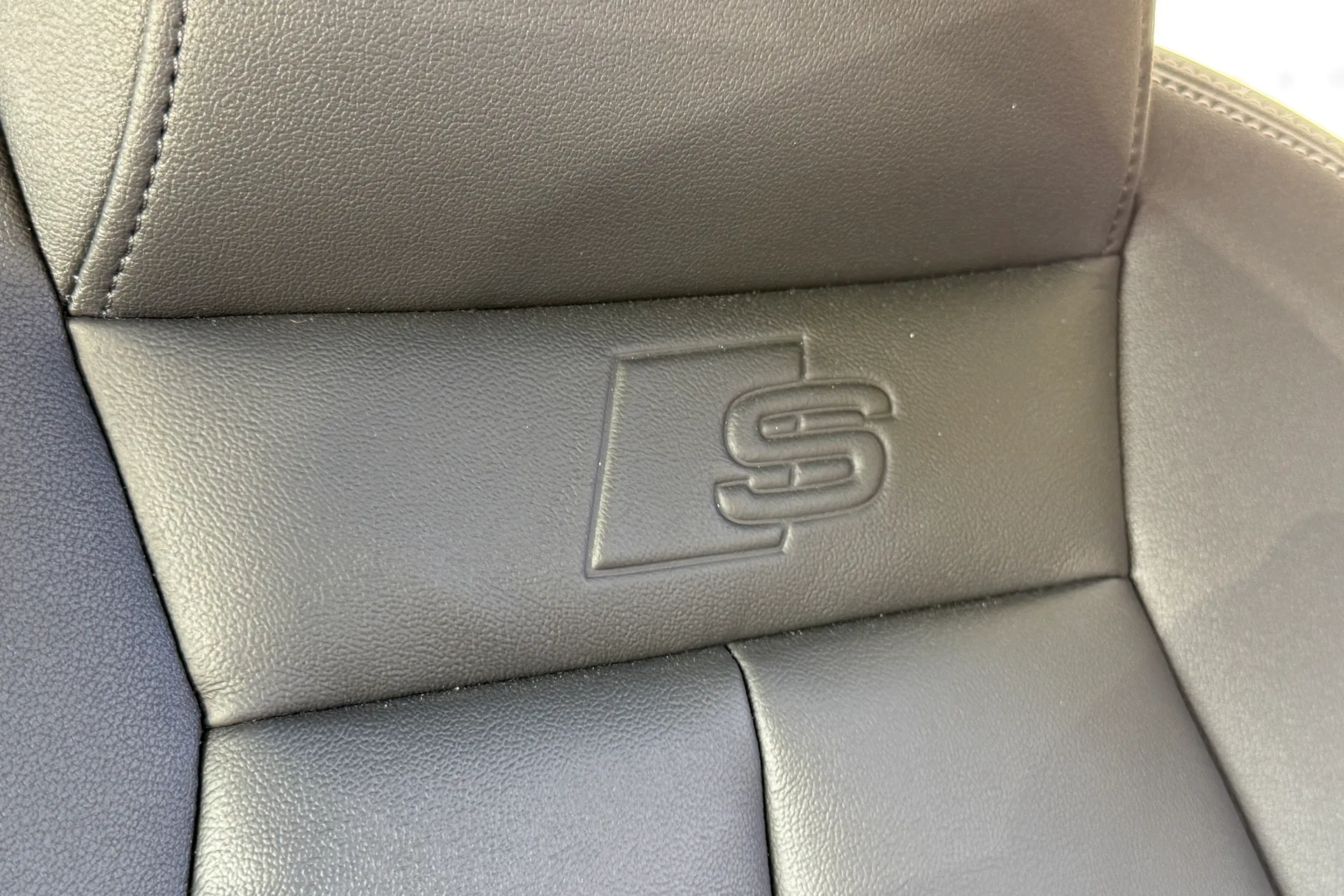 Audi A3 thumbnail image number 40