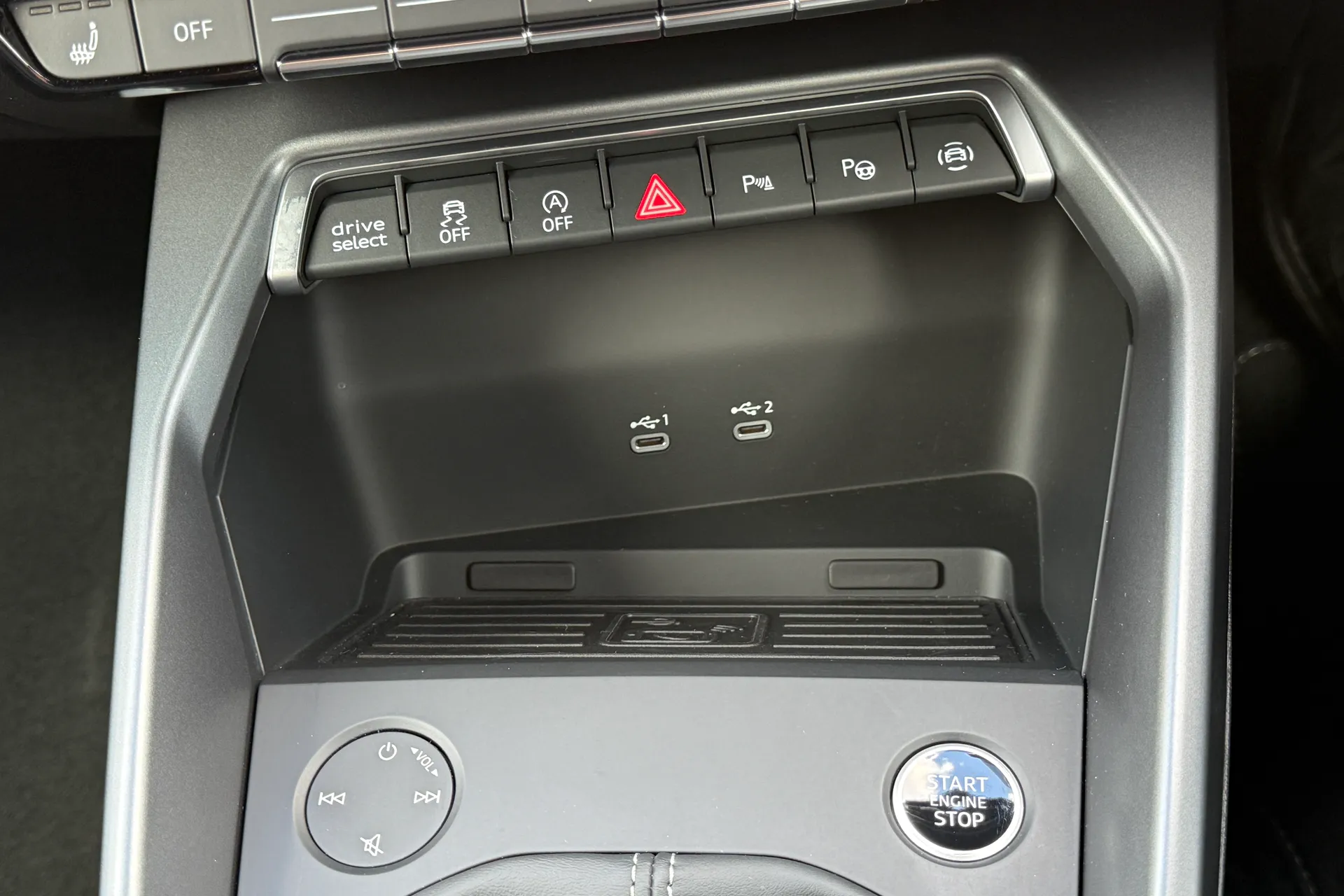 Audi A3 thumbnail image number 19