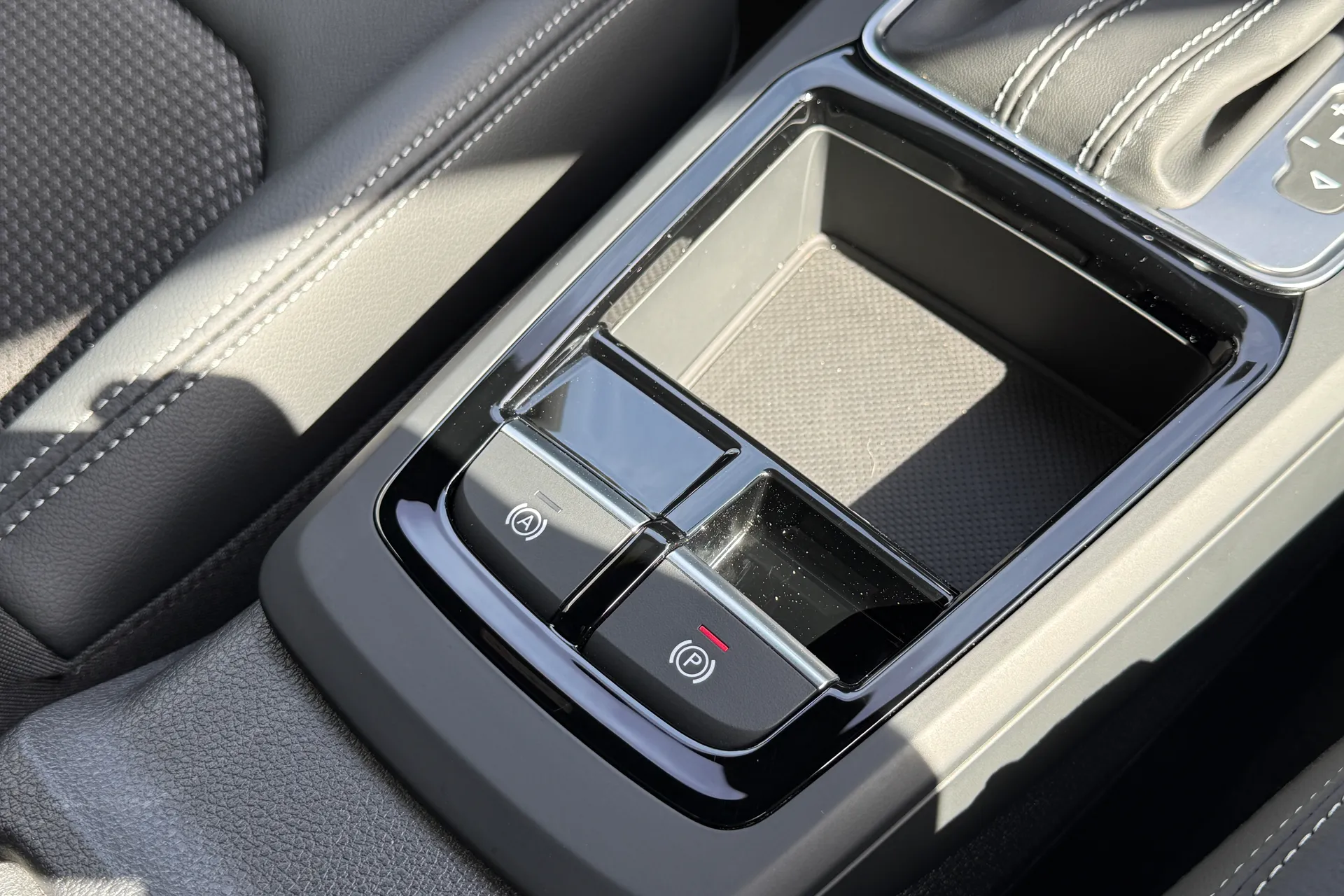 Audi Q2 thumbnail image number 40