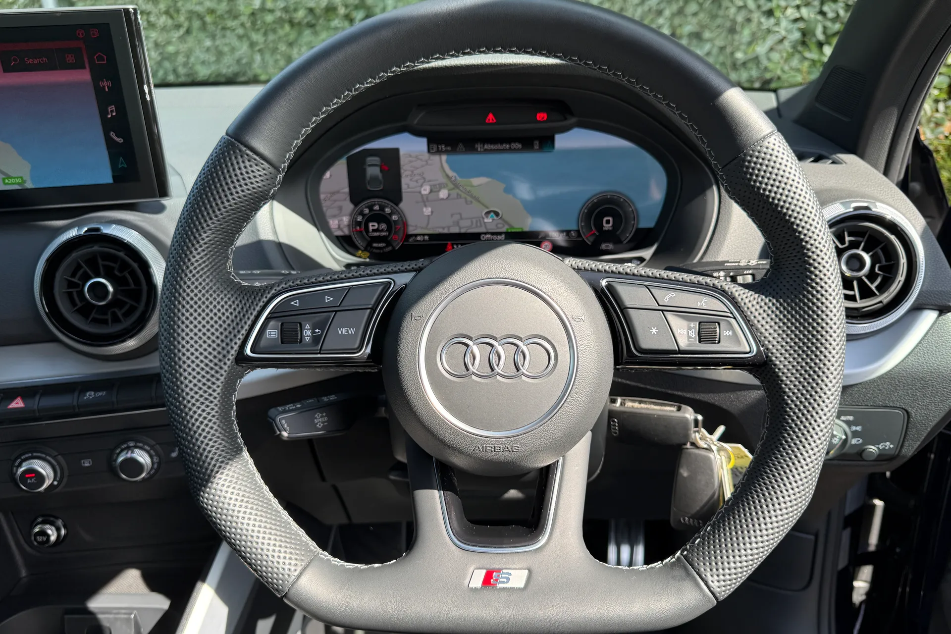 Audi Q2 thumbnail image number 34