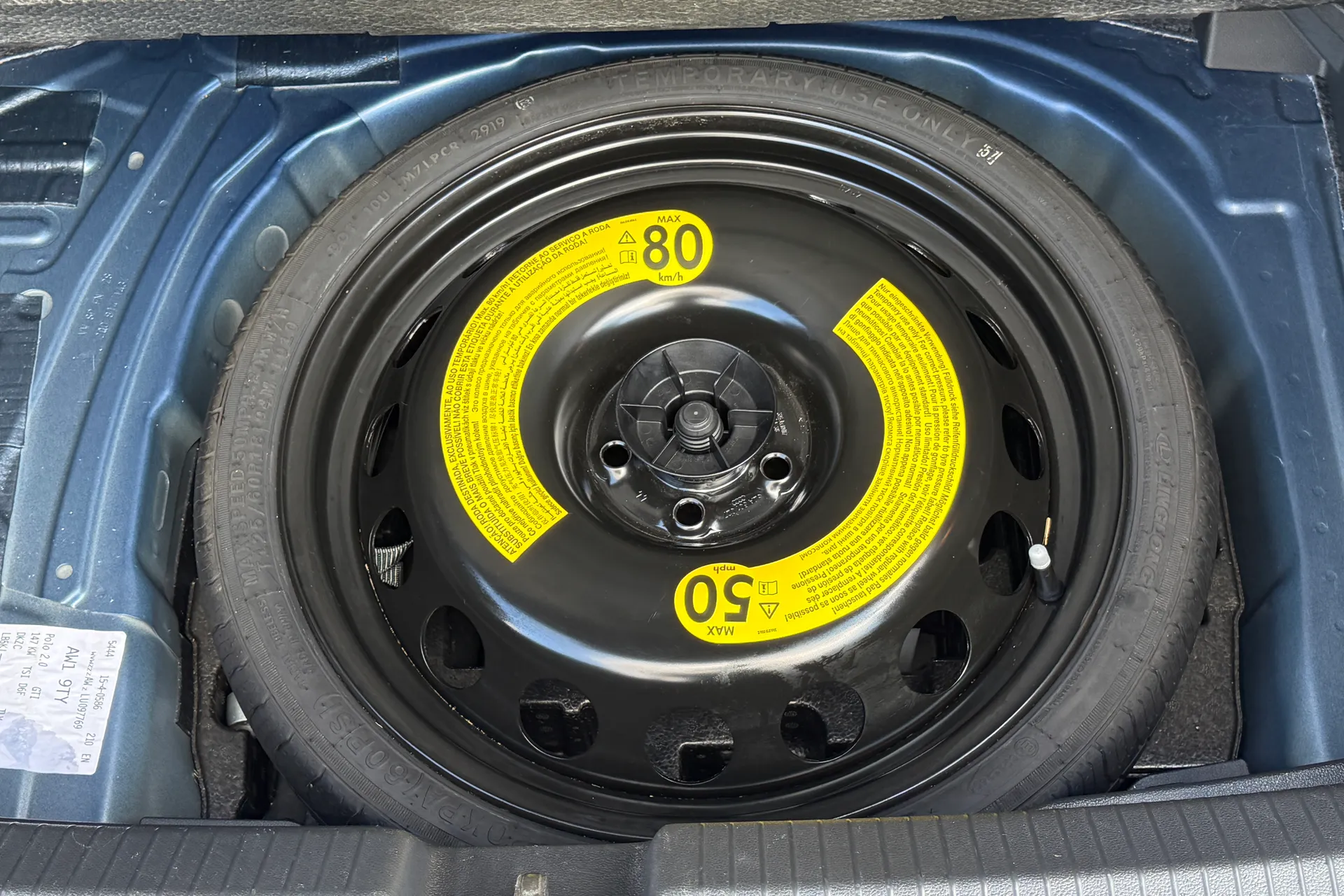 VOLKSWAGEN POLO thumbnail image number 8
