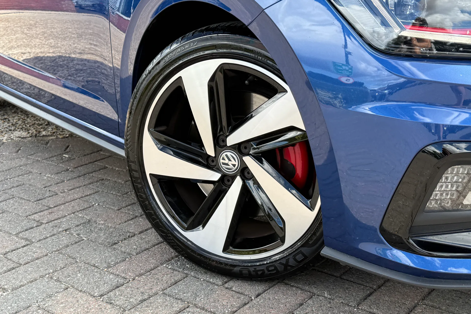 VOLKSWAGEN POLO thumbnail image number 7