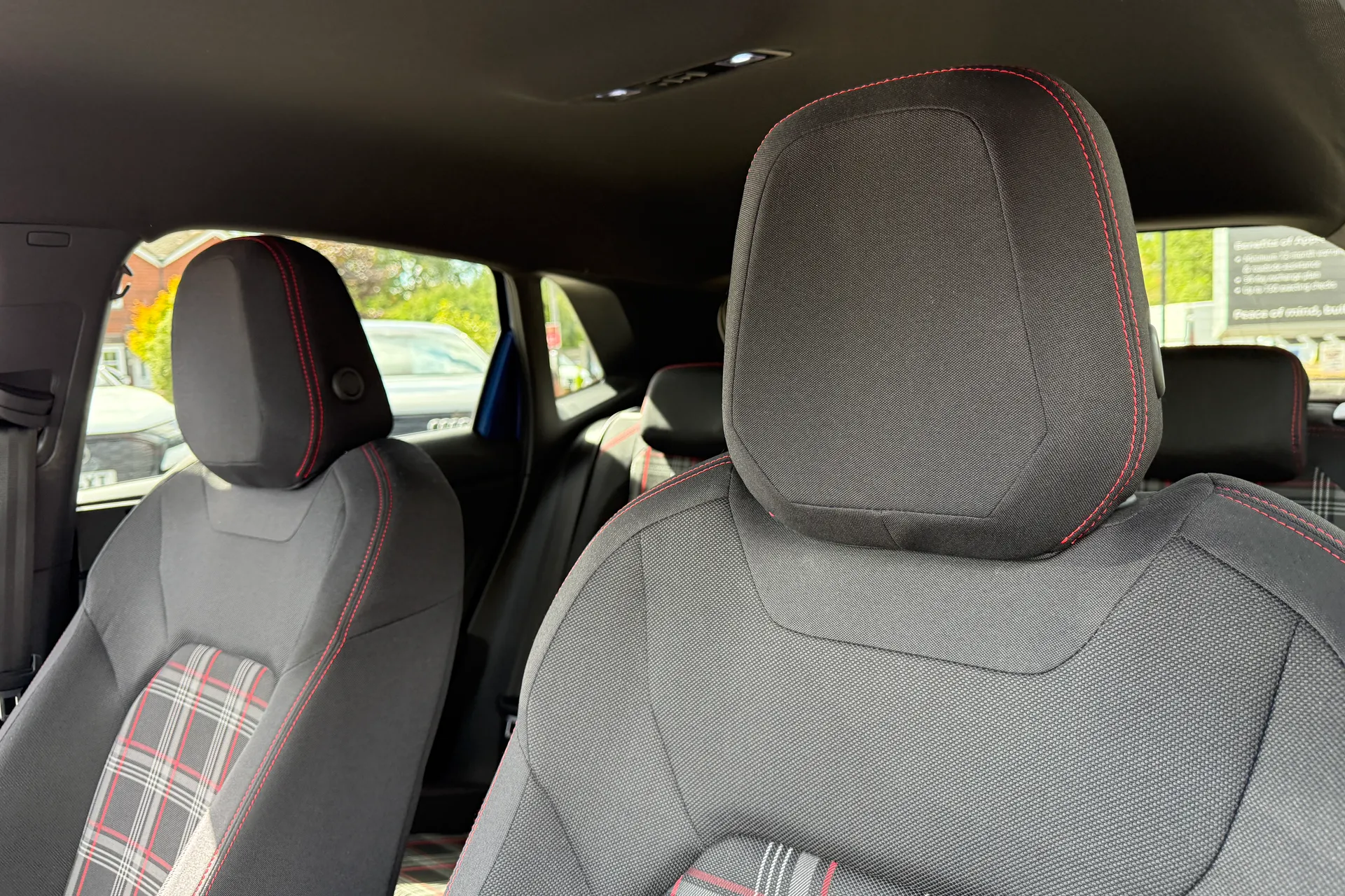 VOLKSWAGEN POLO thumbnail image number 27