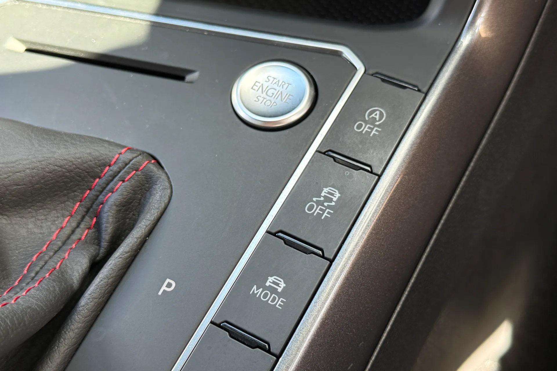 VOLKSWAGEN POLO thumbnail image number 36