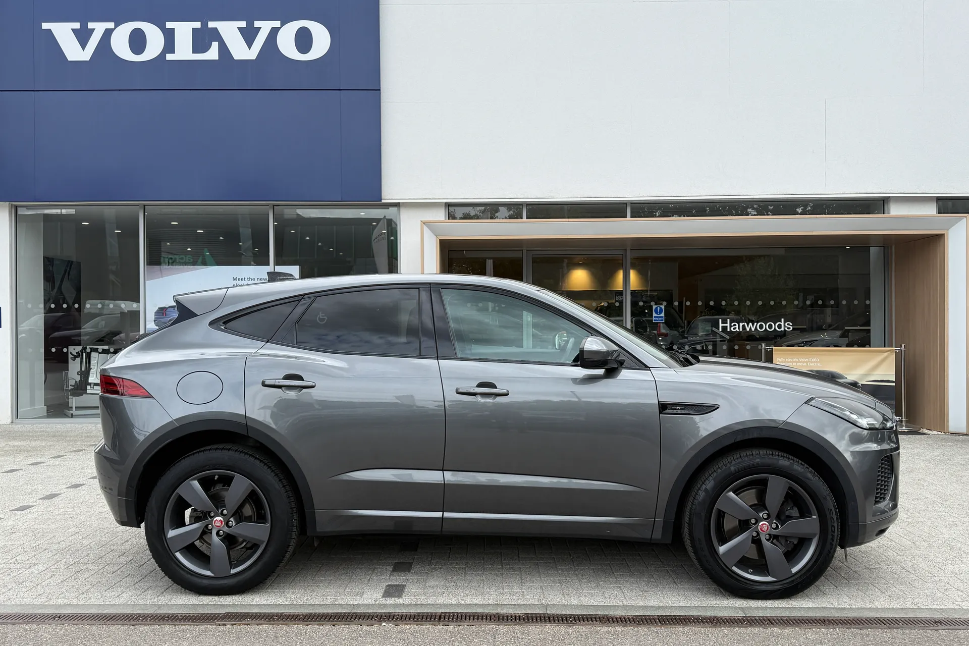 Jaguar E-PACE thumbnail image number 2