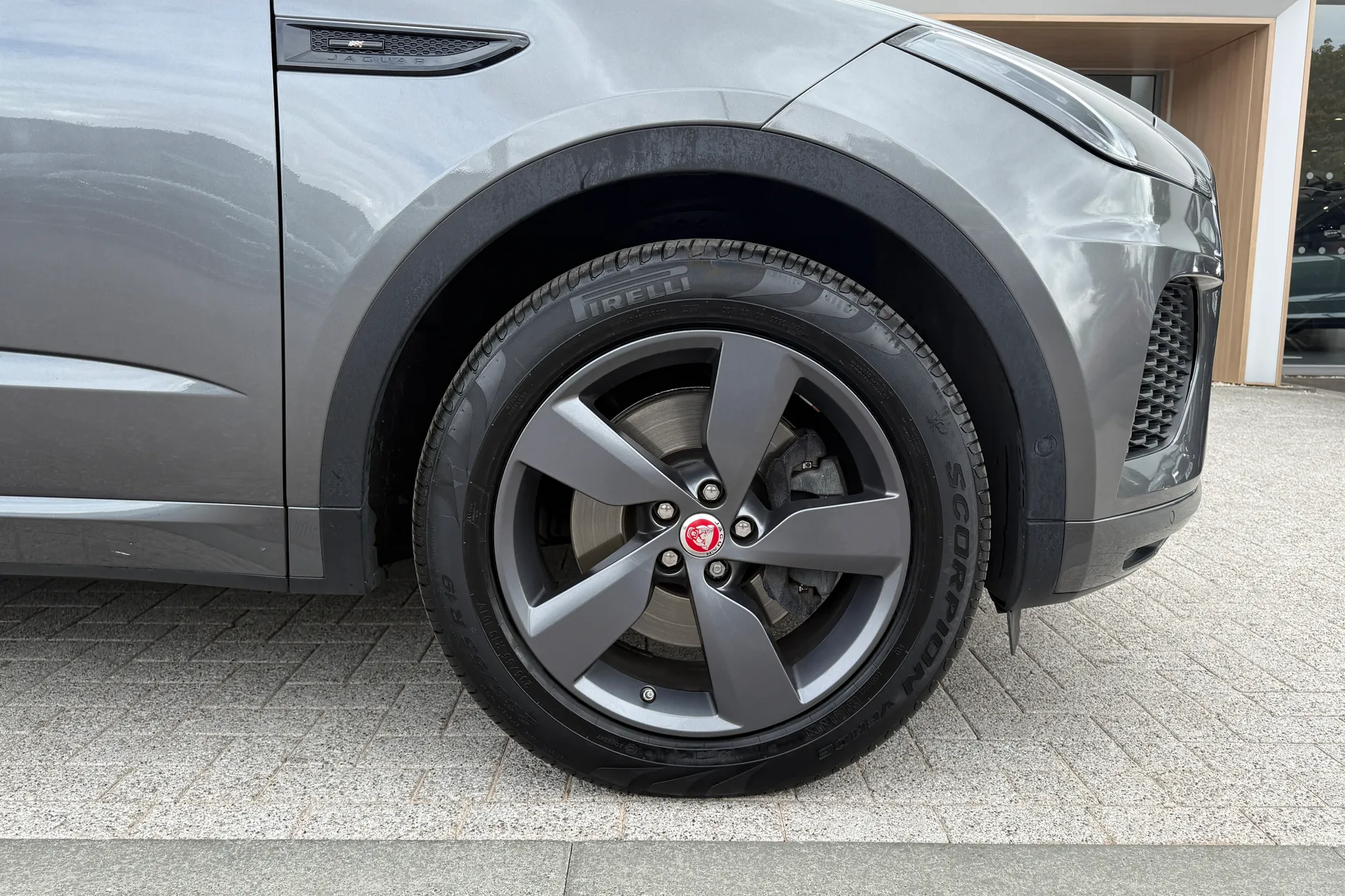Jaguar E-PACE thumbnail image number 14