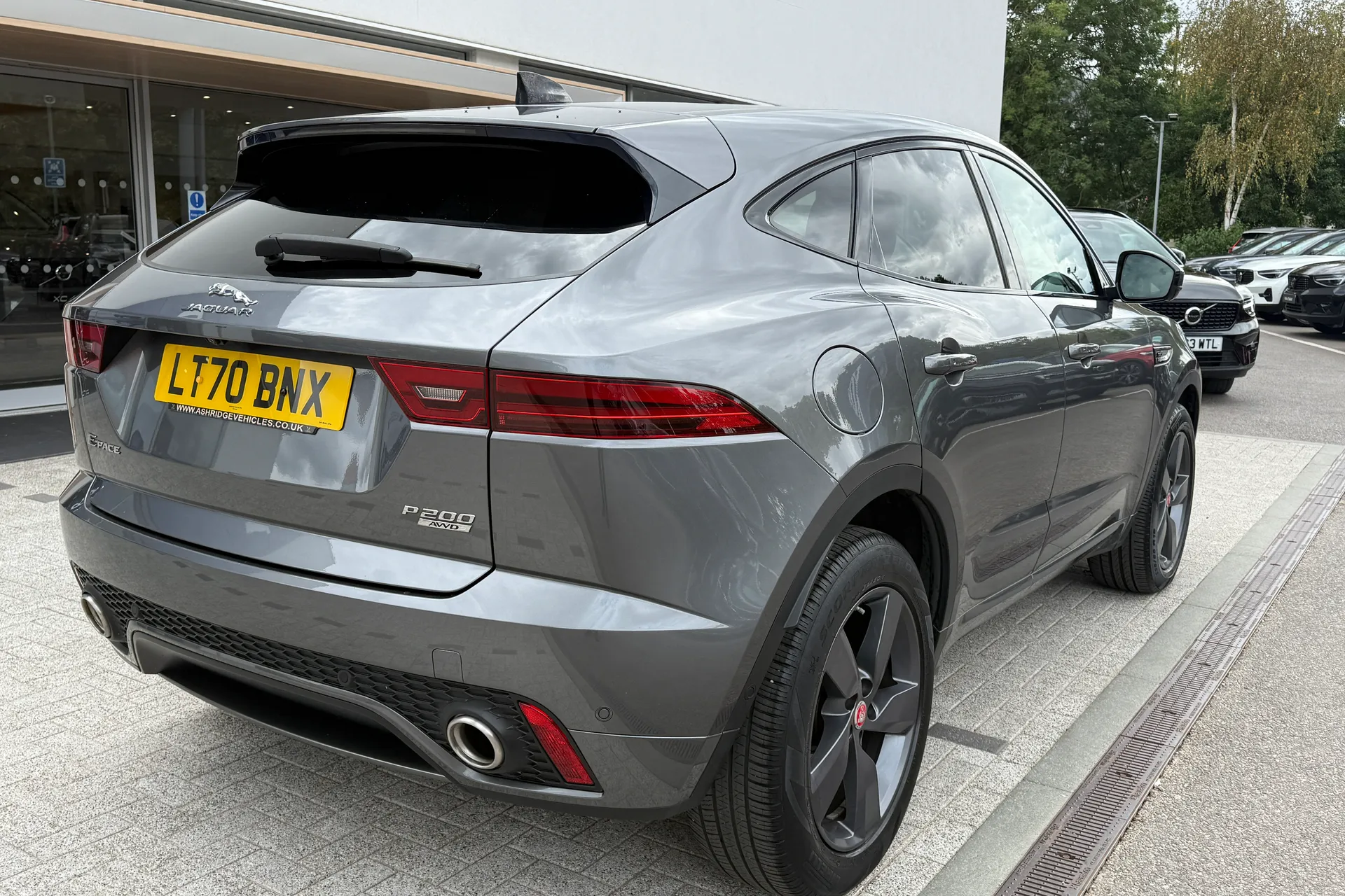 Jaguar E-PACE thumbnail image number 8