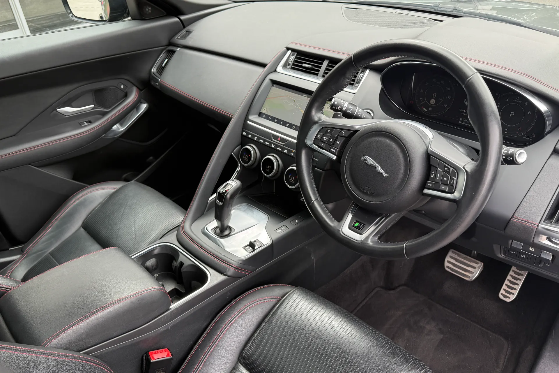 Jaguar E-PACE thumbnail image number 6