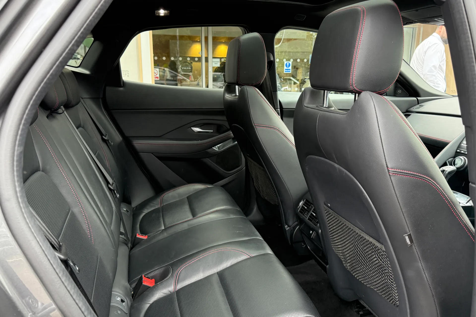 Jaguar E-PACE thumbnail image number 23