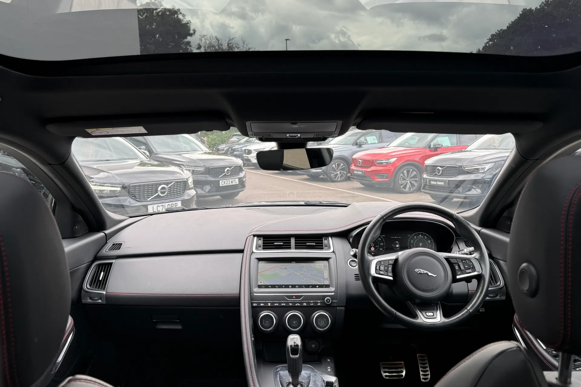 Jaguar E-PACE thumbnail image number 3