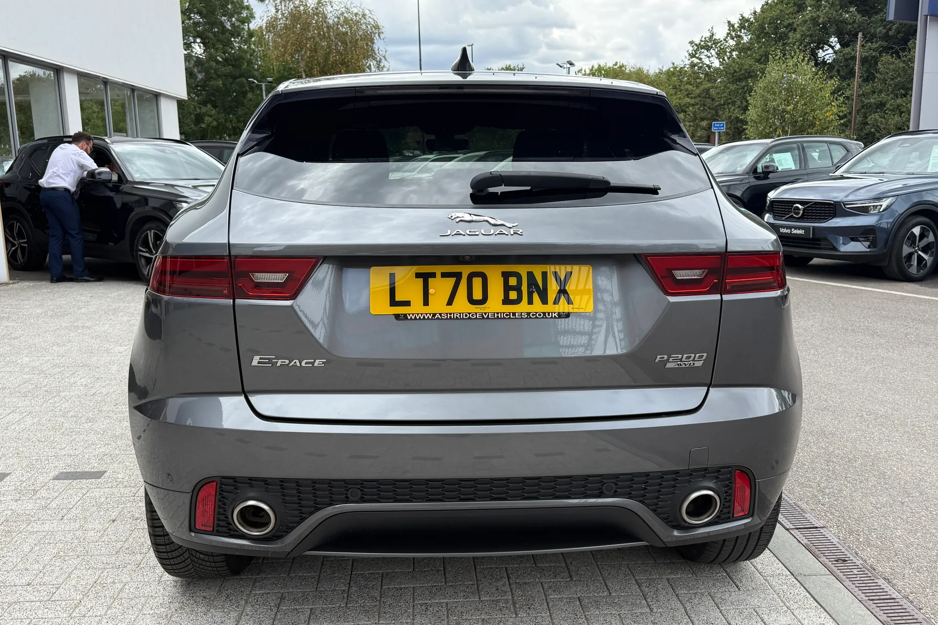 Jaguar E-PACE thumbnail image number 9