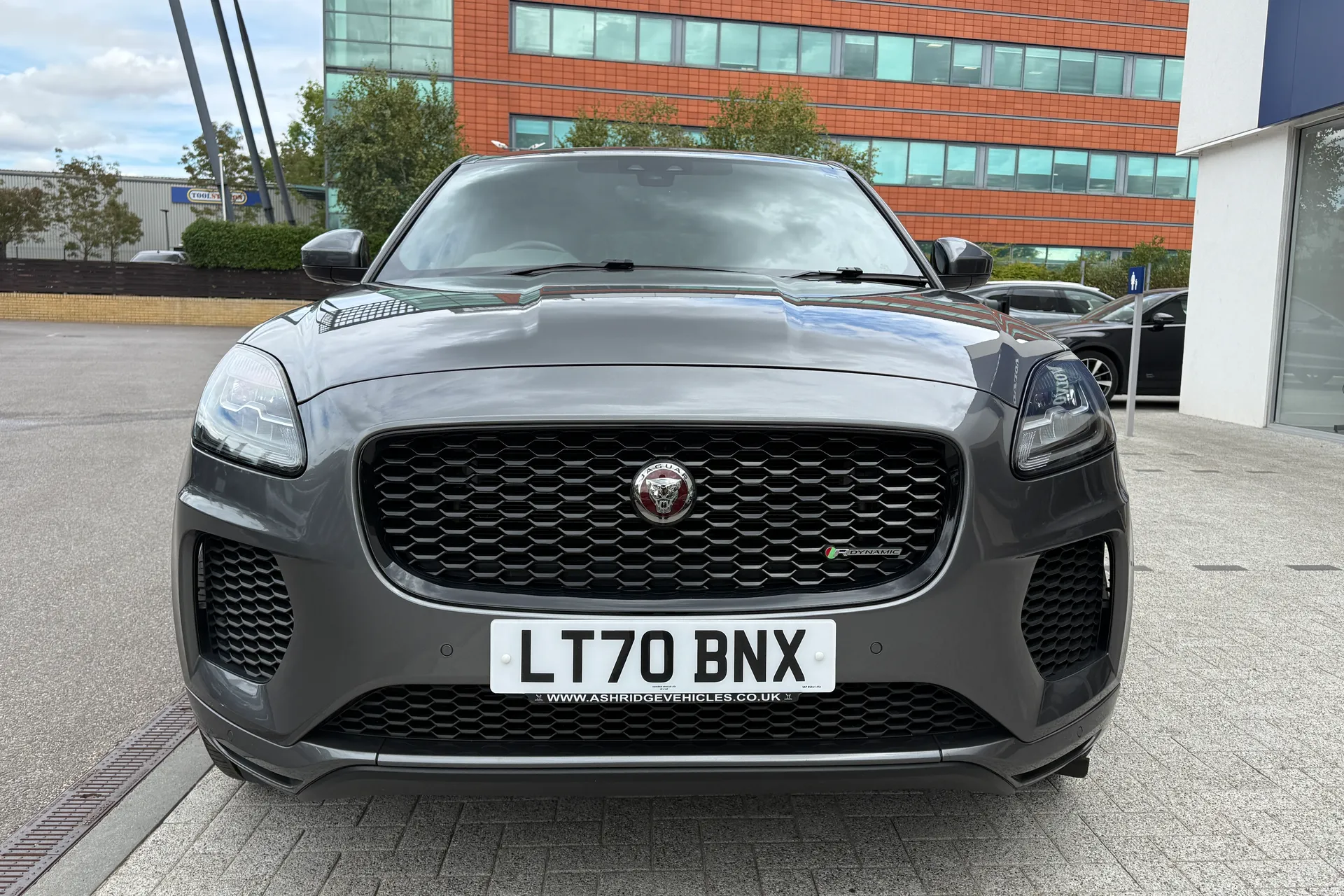 Jaguar E-PACE thumbnail image number 13