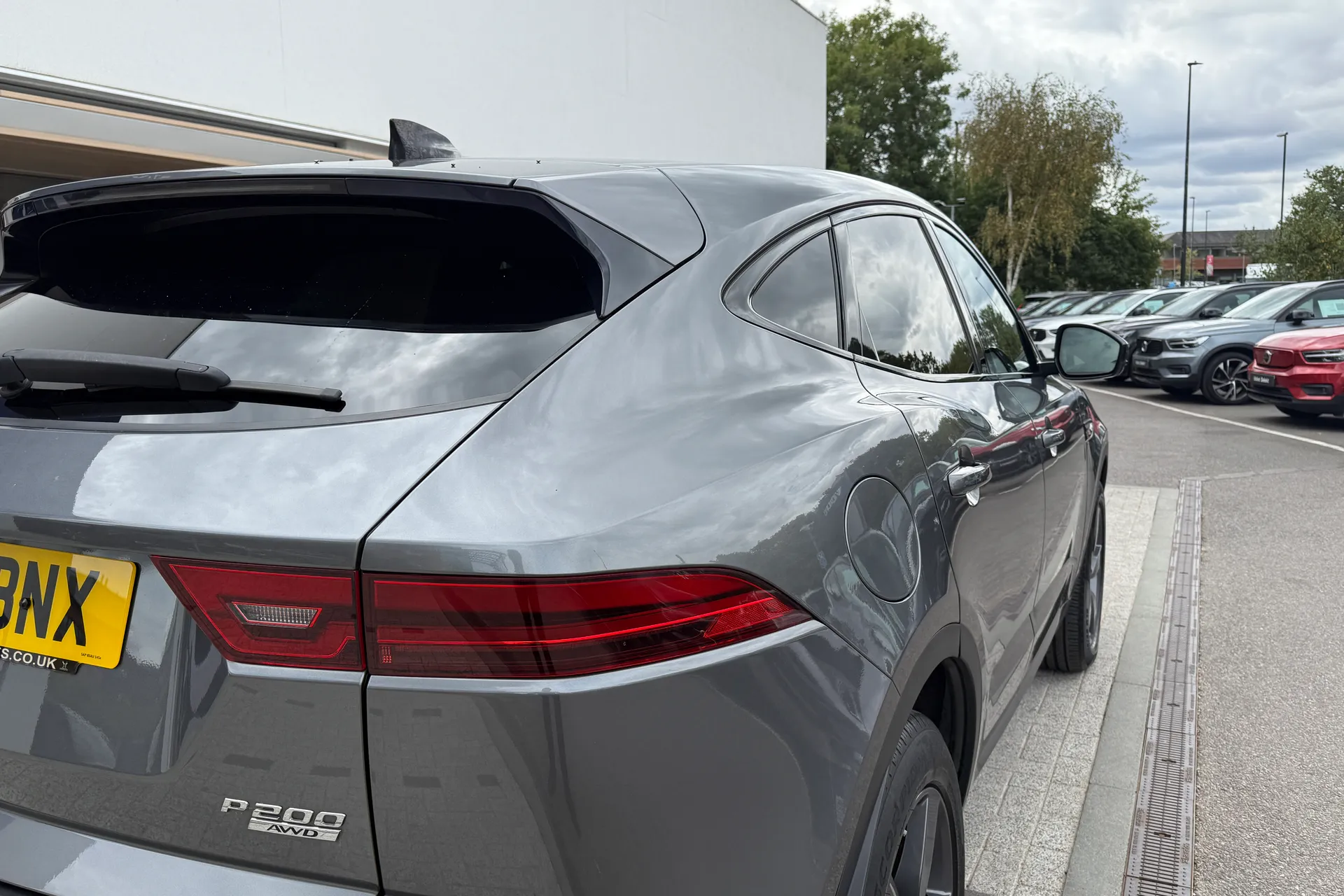 Jaguar E-PACE thumbnail image number 17