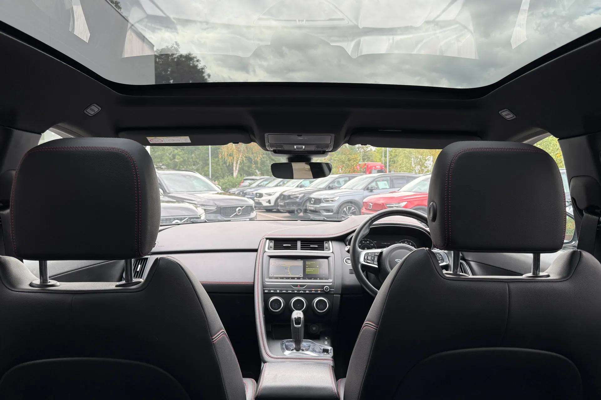 Jaguar E-PACE thumbnail image number 22