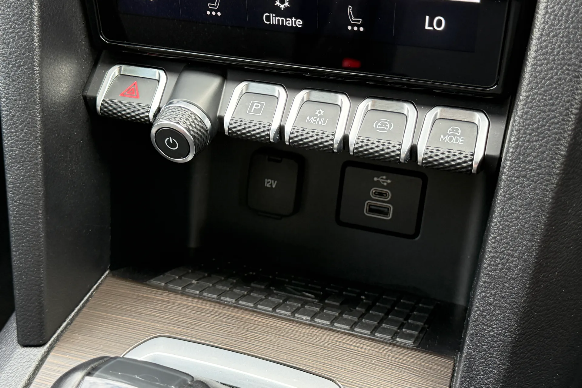 VOLKSWAGEN AMAROK thumbnail image number 19