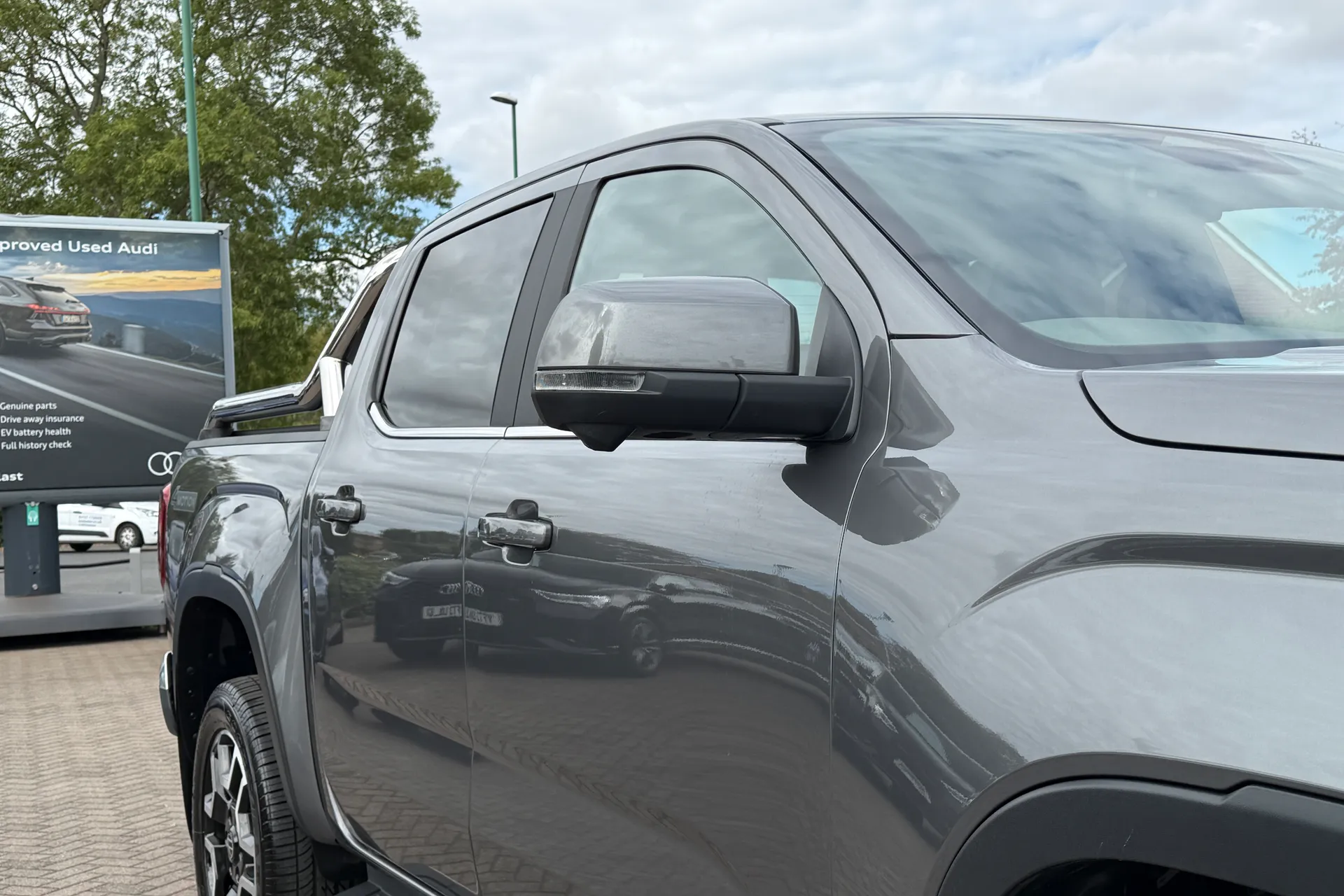 VOLKSWAGEN AMAROK thumbnail image number 53