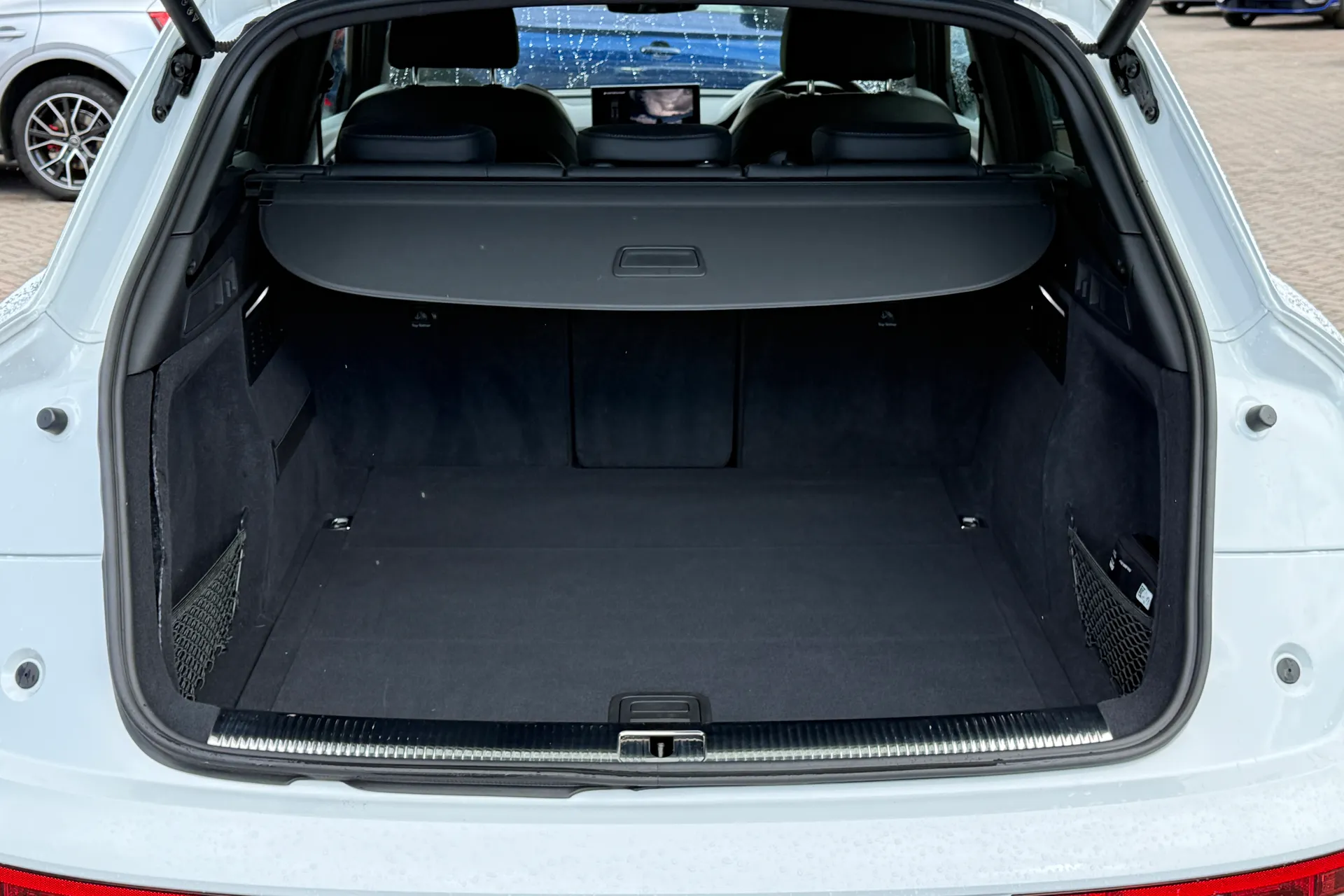 Audi Q5 thumbnail image number 38