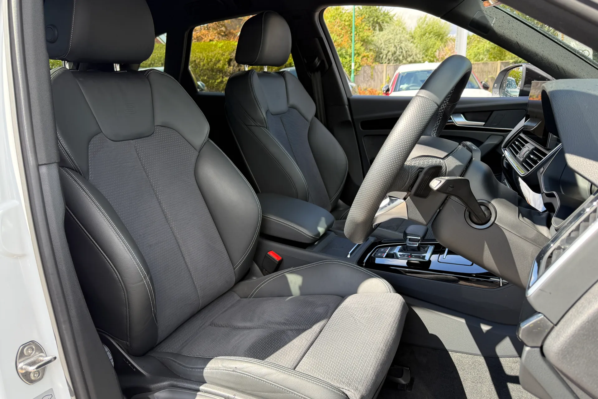 Audi Q5 thumbnail image number 30