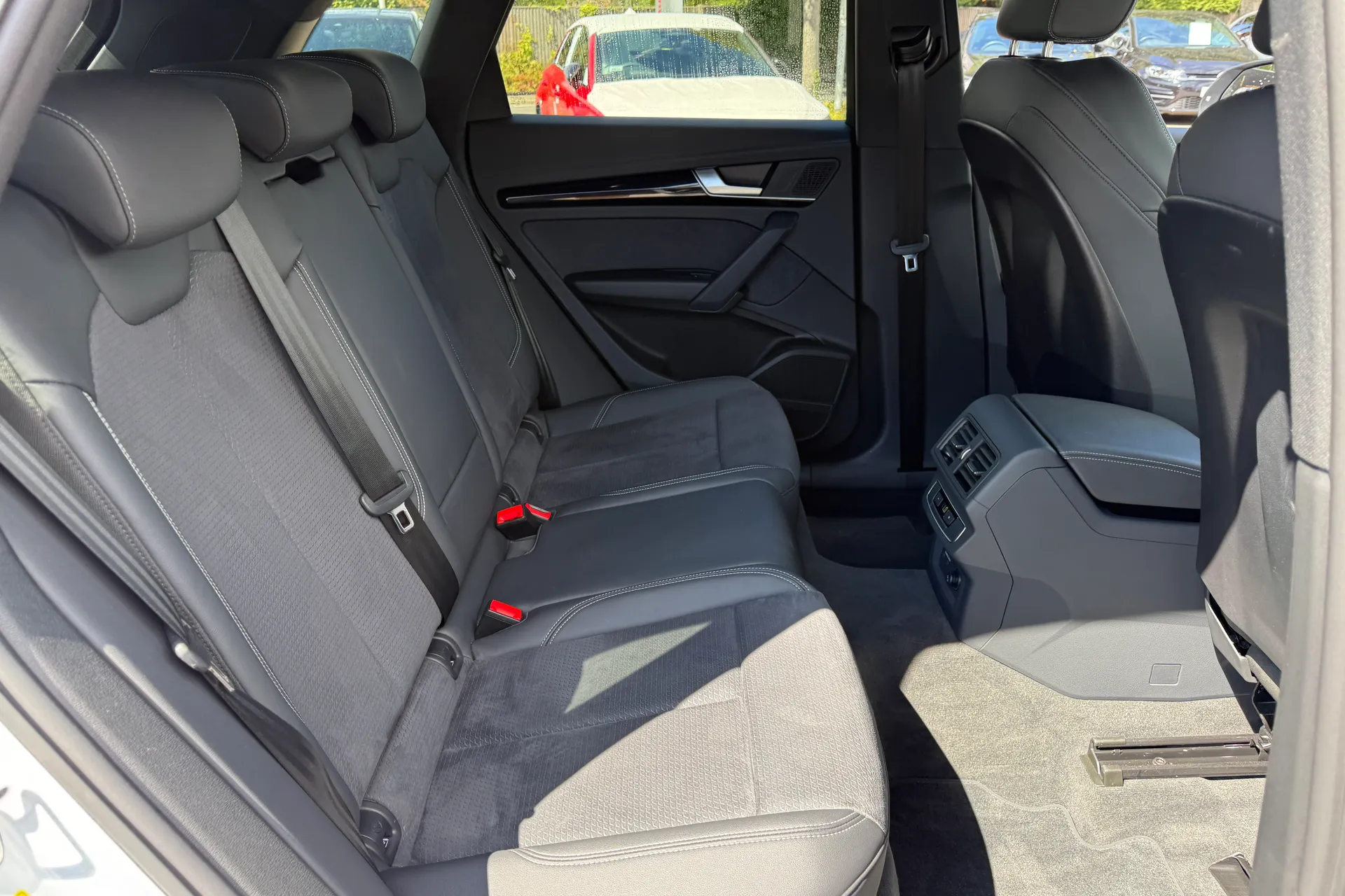 Audi Q5 thumbnail image number 48