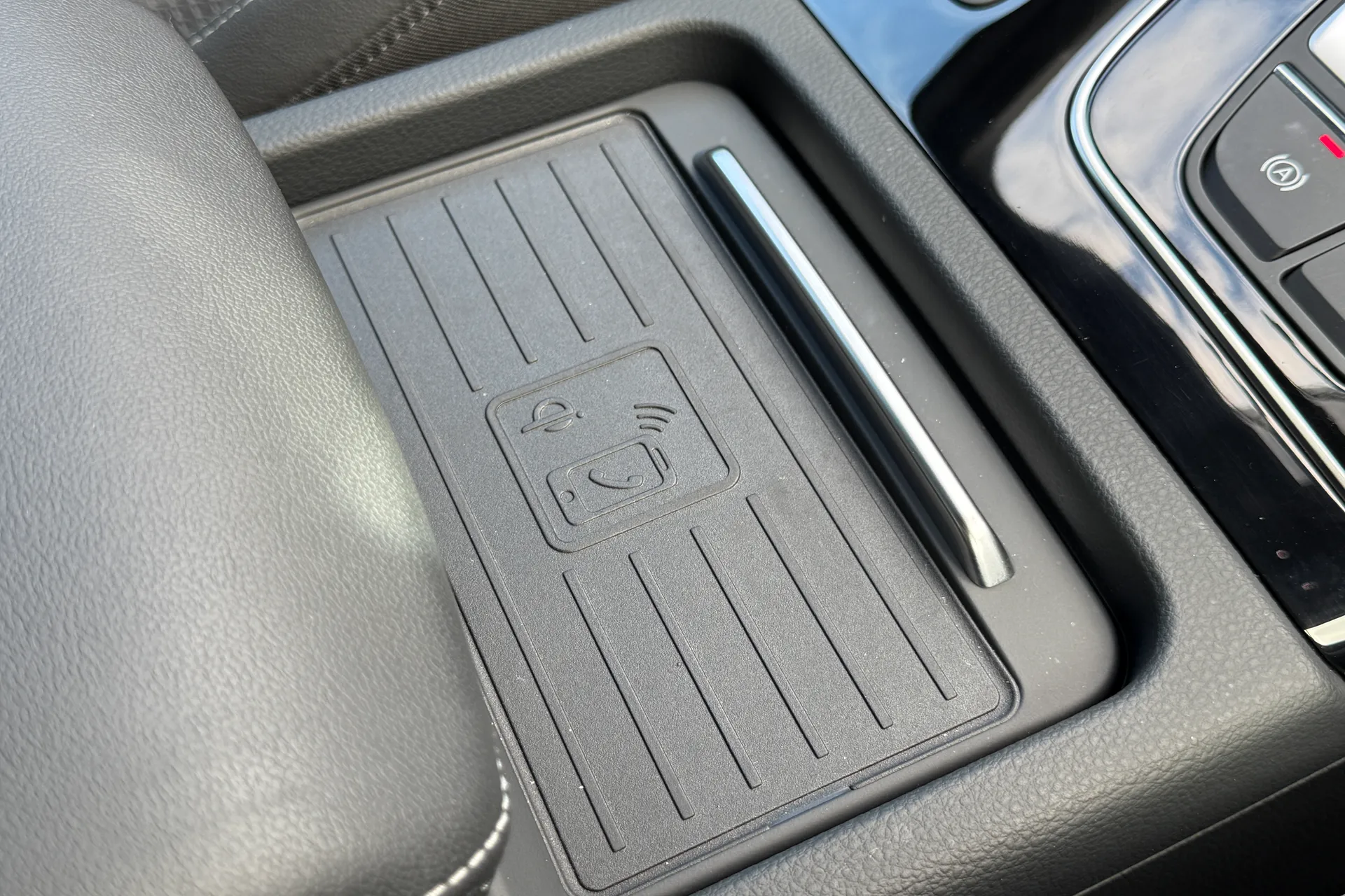 Audi Q5 thumbnail image number 18