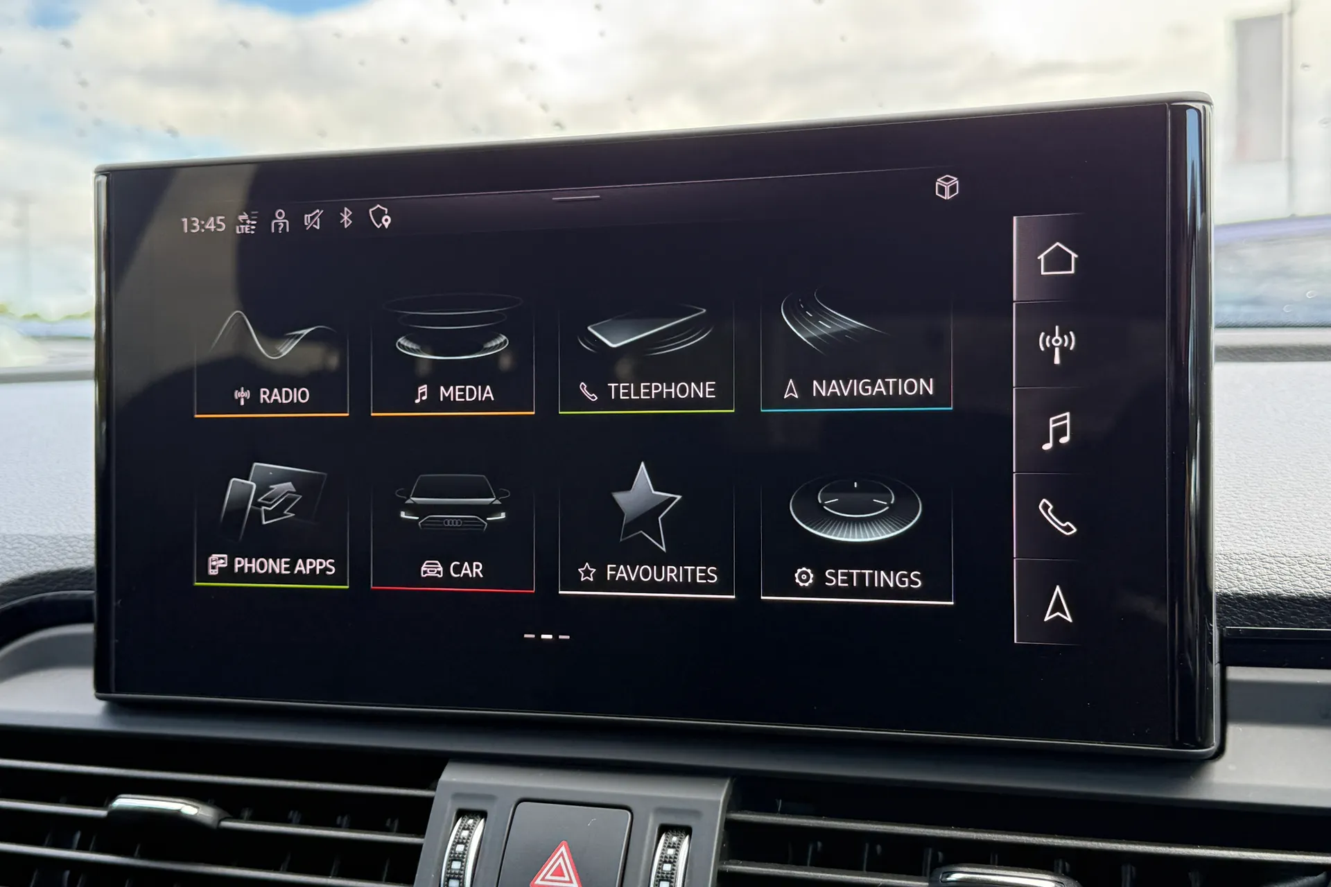 Audi Q5 thumbnail image number 15