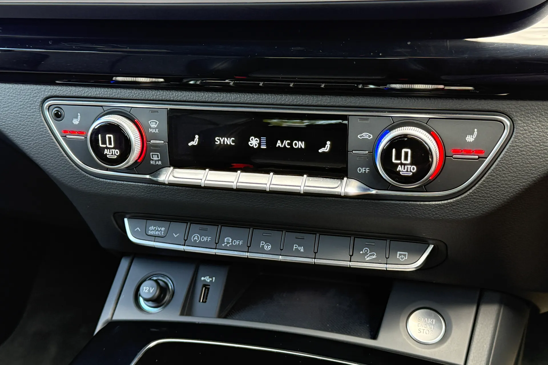 Audi Q5 thumbnail image number 17