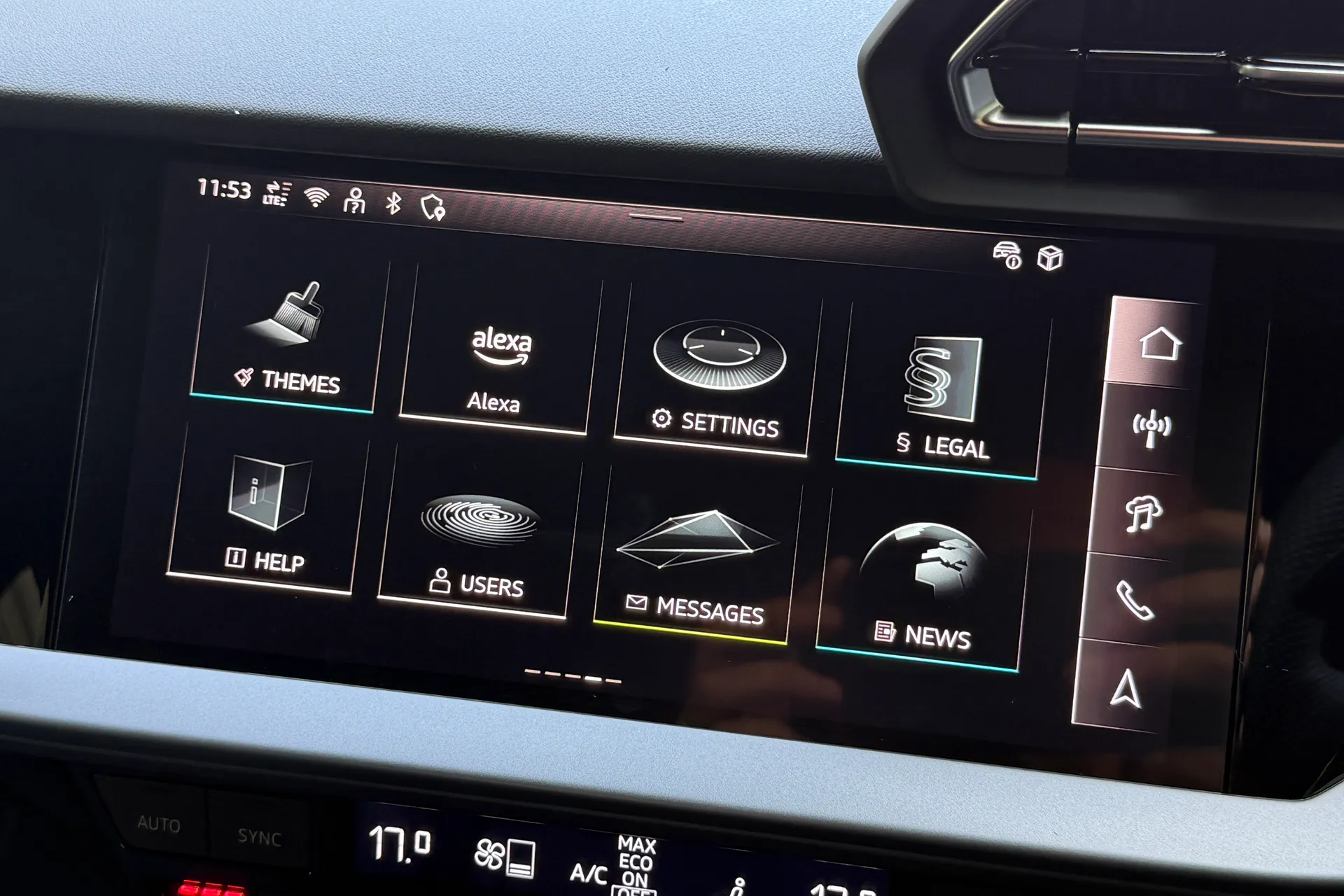 Audi A3 thumbnail image number 24