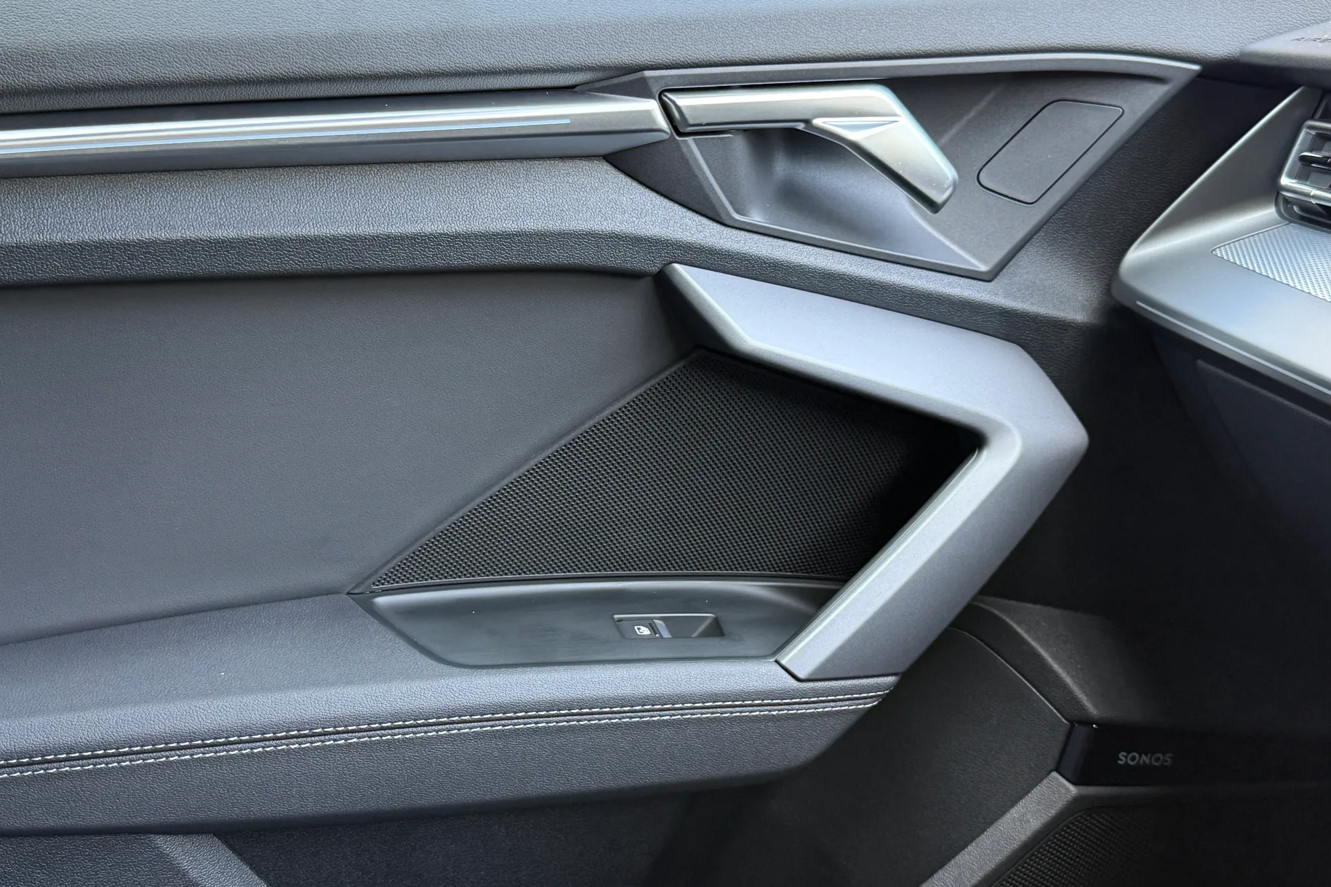 Audi A3 thumbnail image number 31