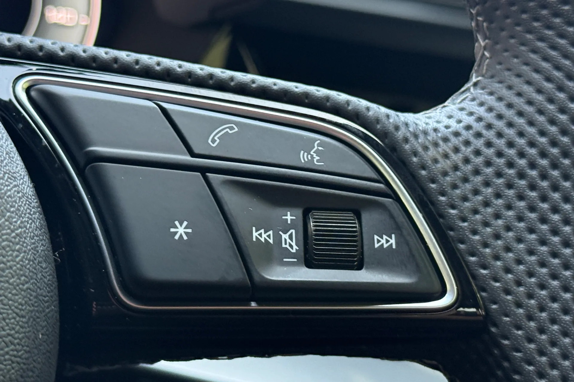 Audi A3 thumbnail image number 15