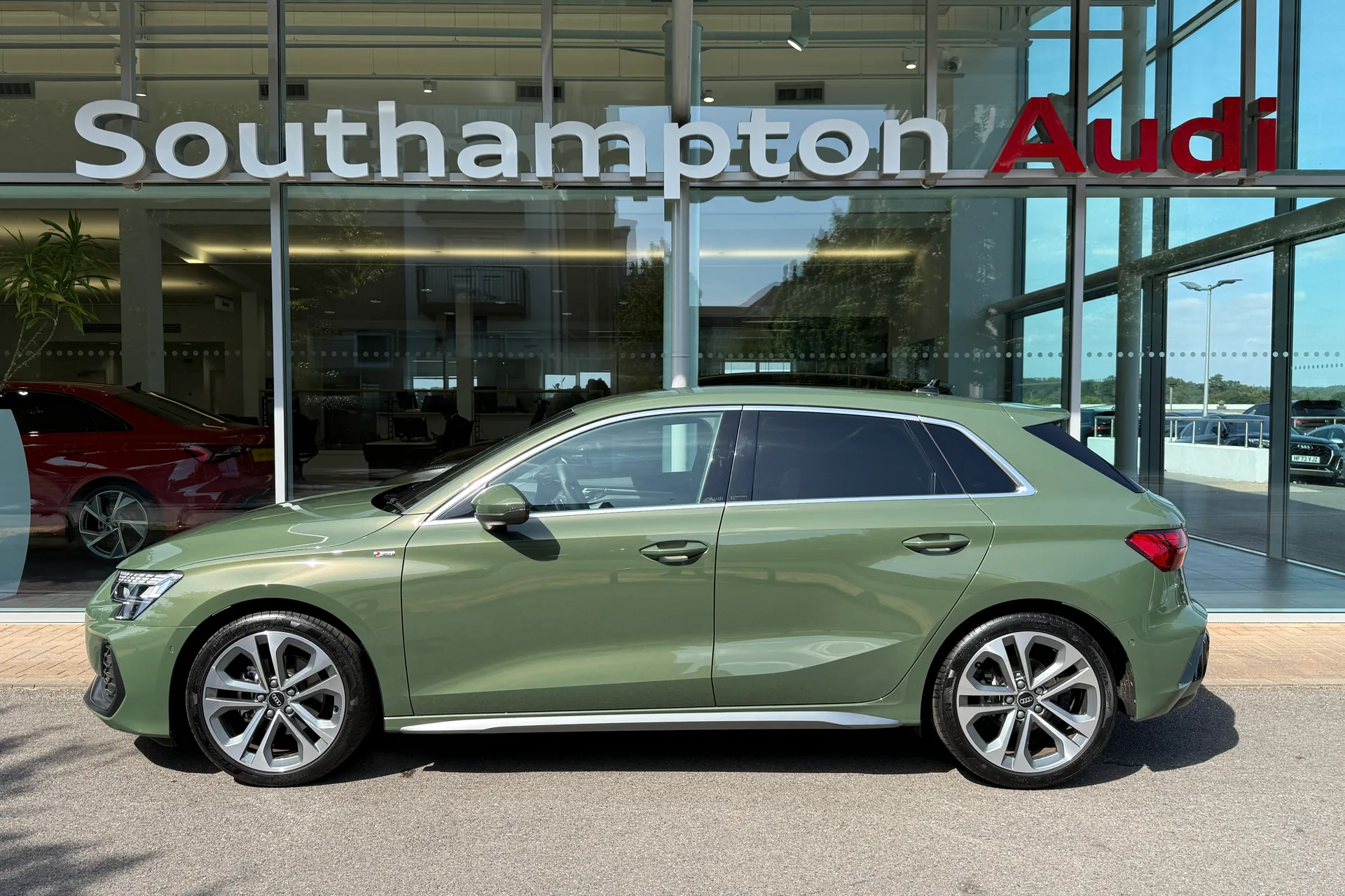 Audi A3 thumbnail image number 52
