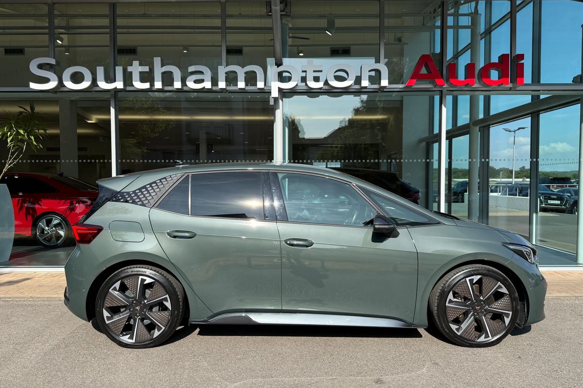 CUPRA BORN thumbnail image number 4