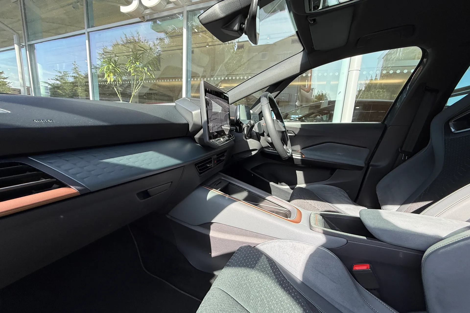 CUPRA BORN thumbnail image number 2