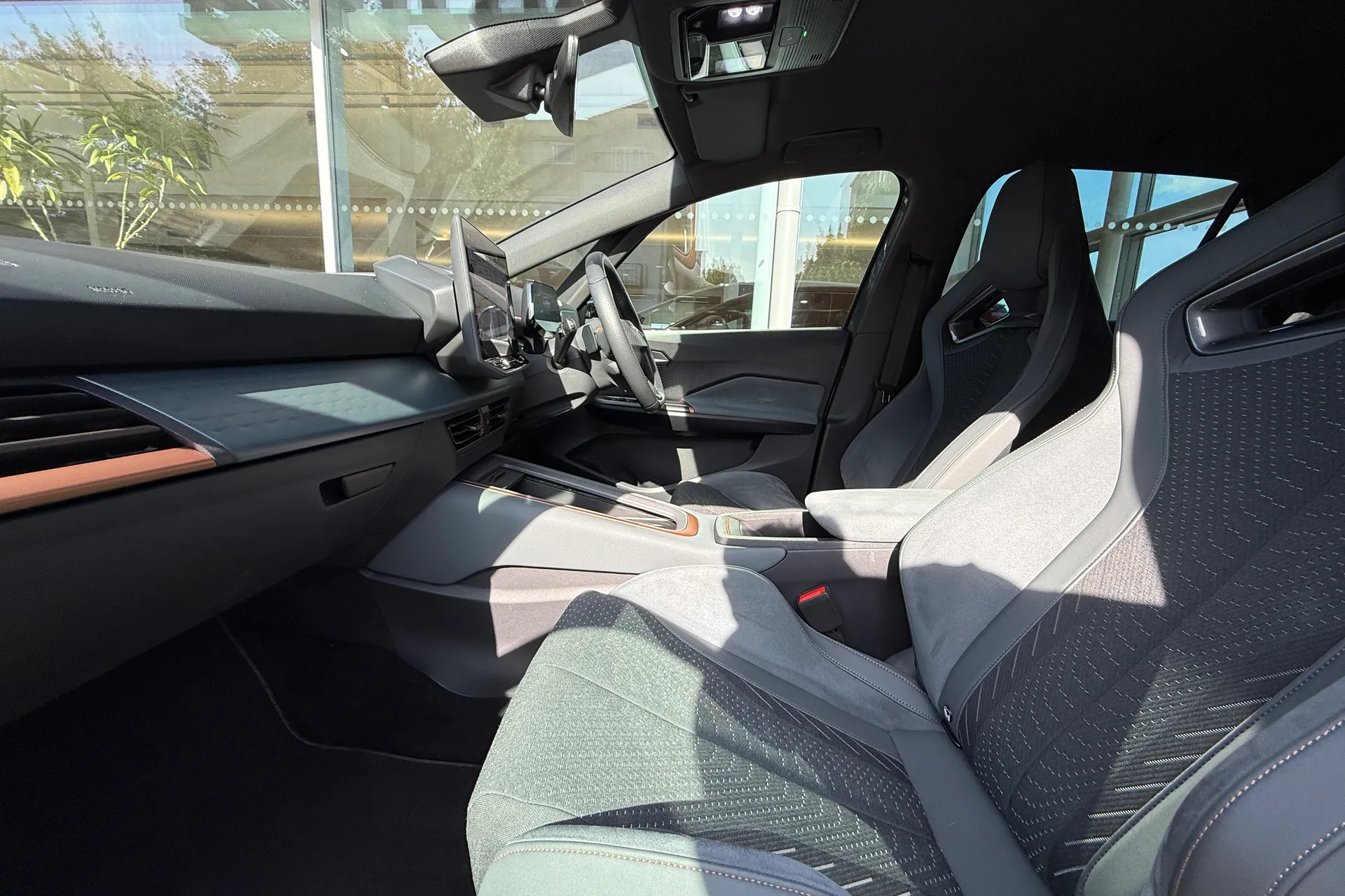 CUPRA BORN thumbnail image number 49