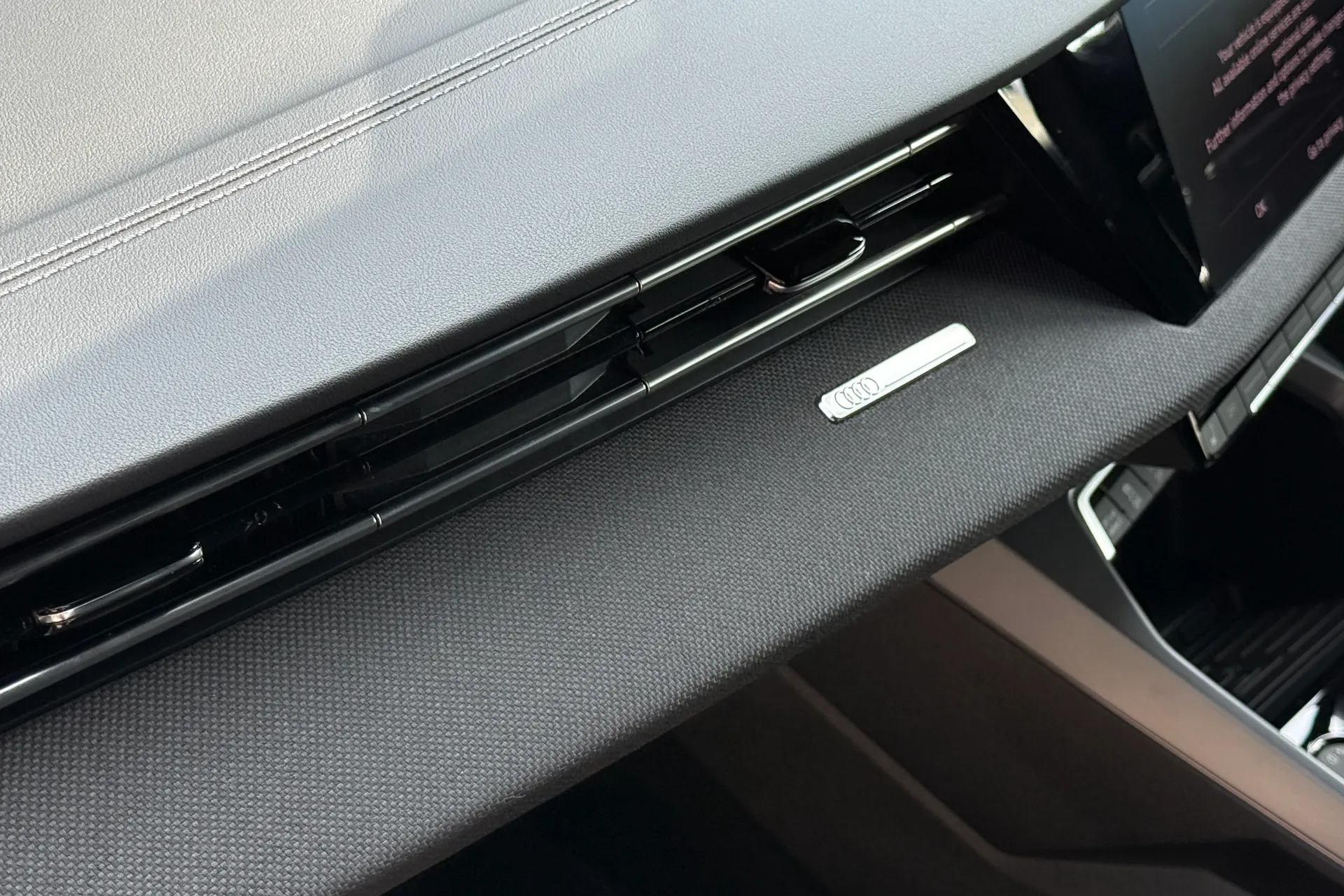 Audi A3 thumbnail image number 51