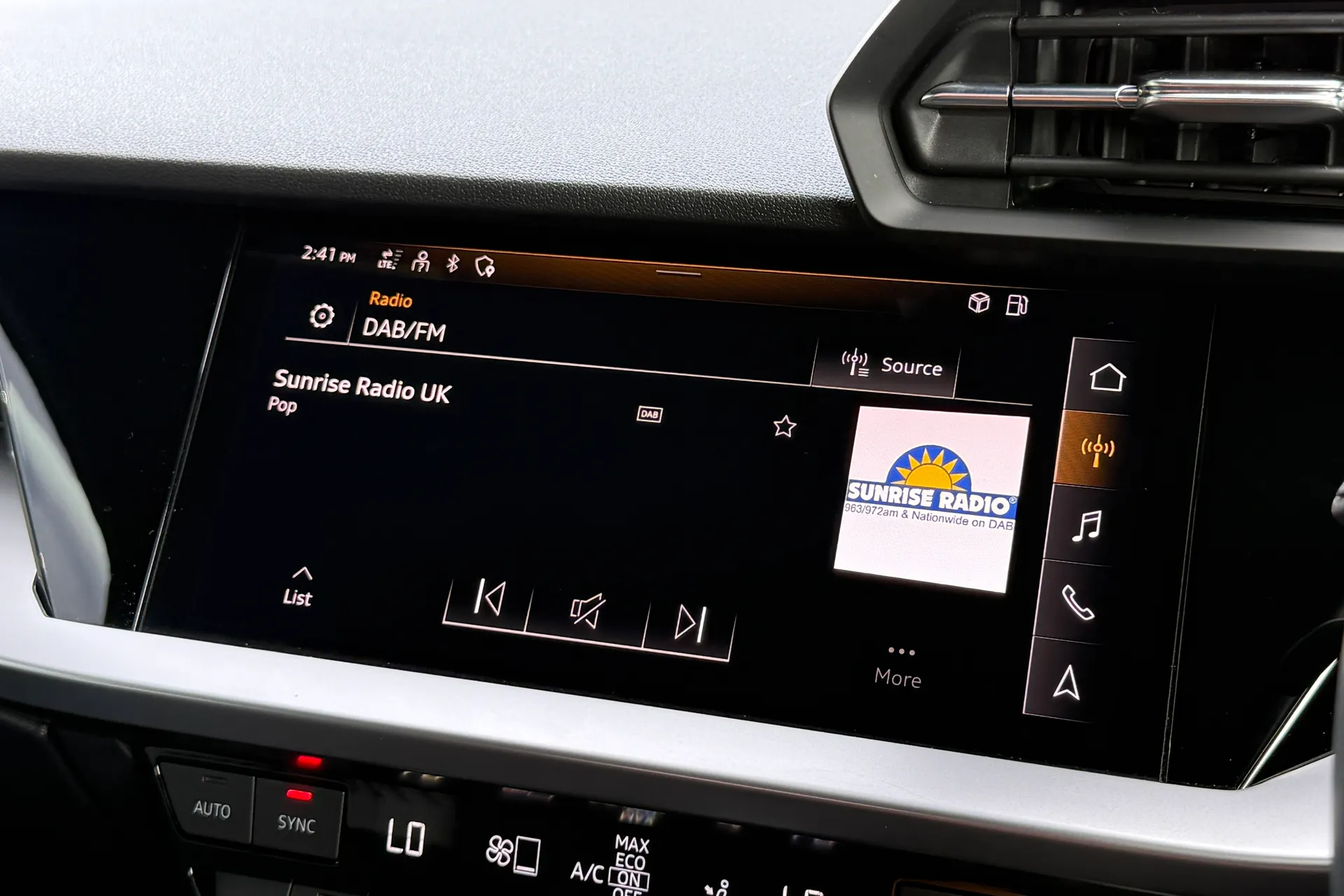 Audi A3 thumbnail image number 28