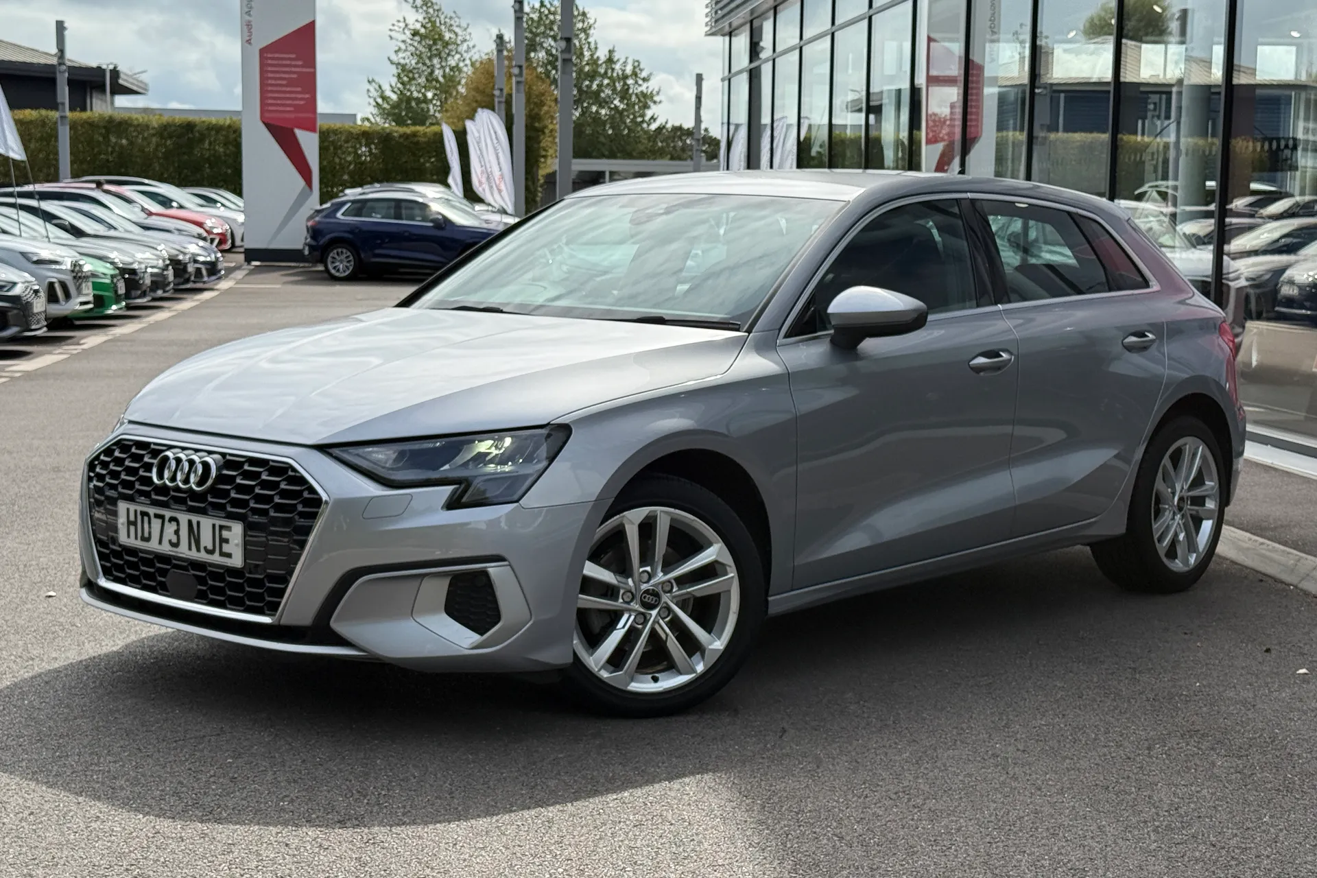 Audi A3 thumbnail image number 9