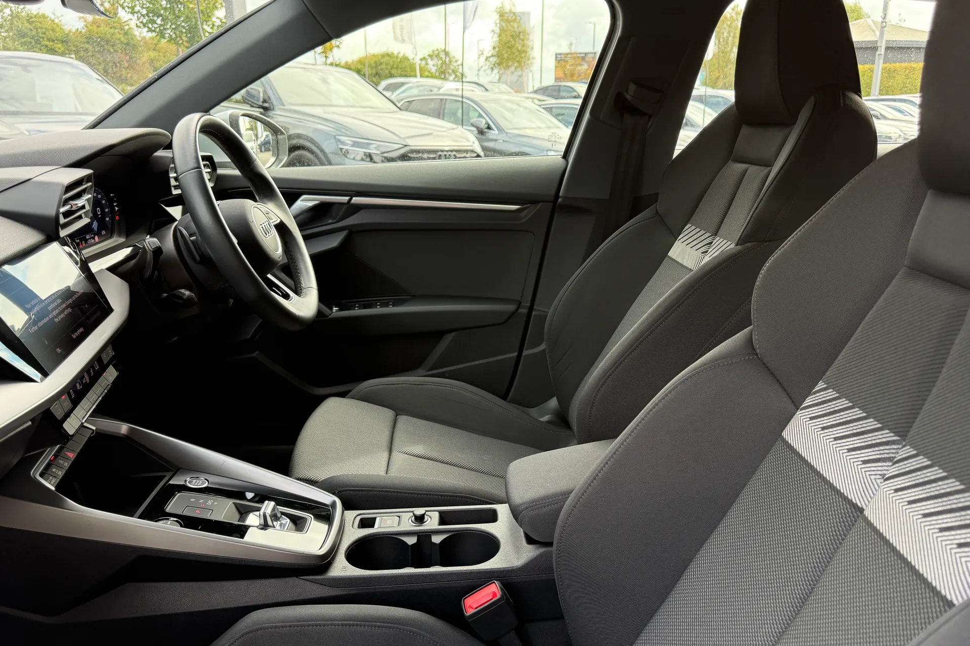 Audi A3 thumbnail image number 32