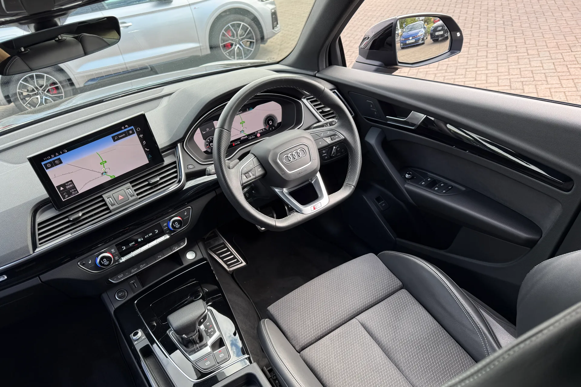 Audi Q5 thumbnail image number 38
