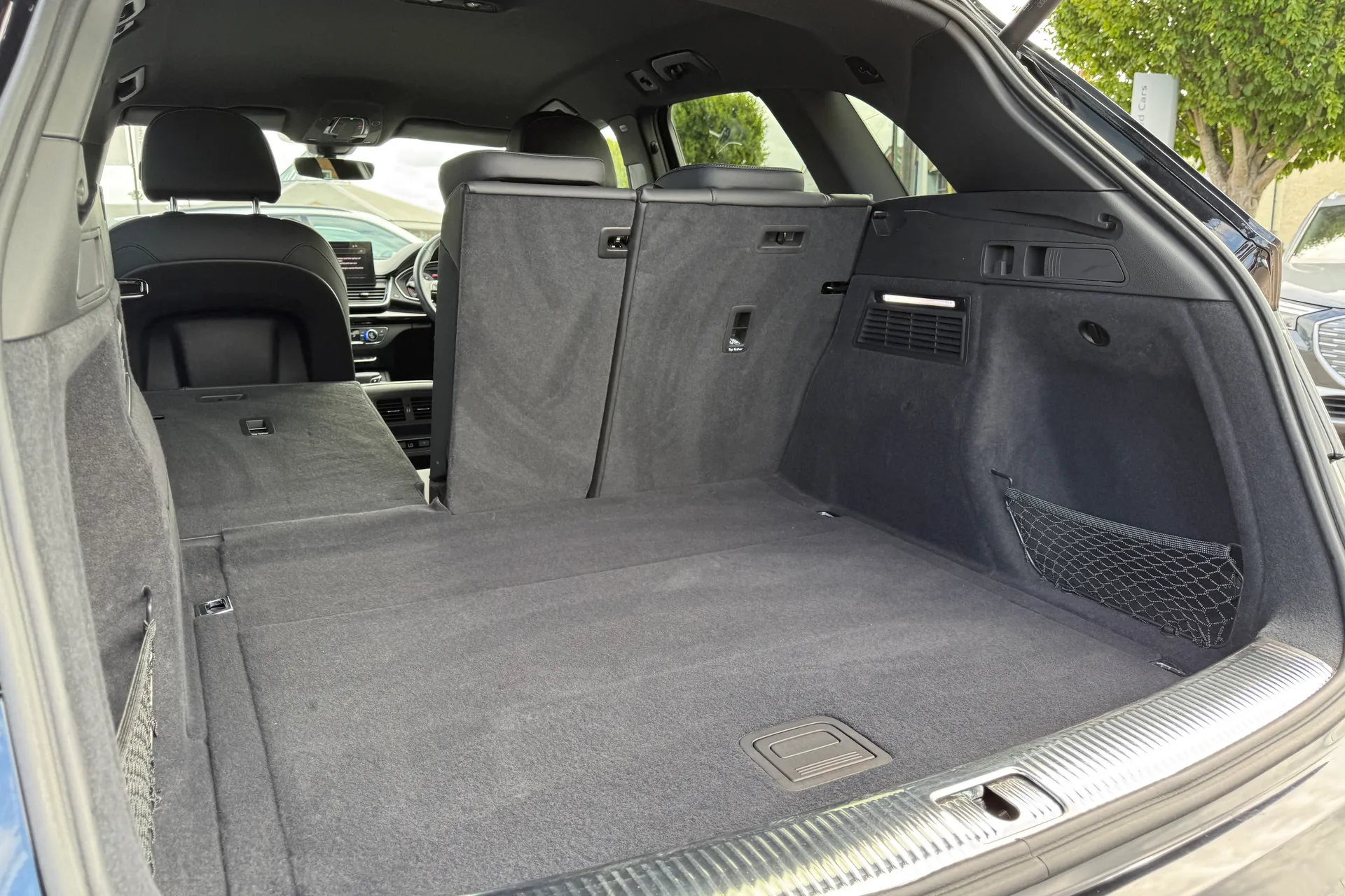 Audi Q5 thumbnail image number 33