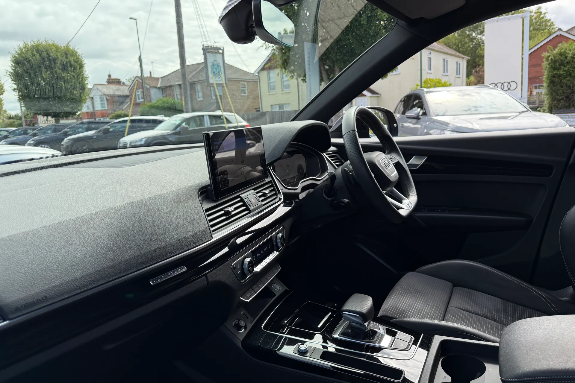 Audi Q5 thumbnail image number 24