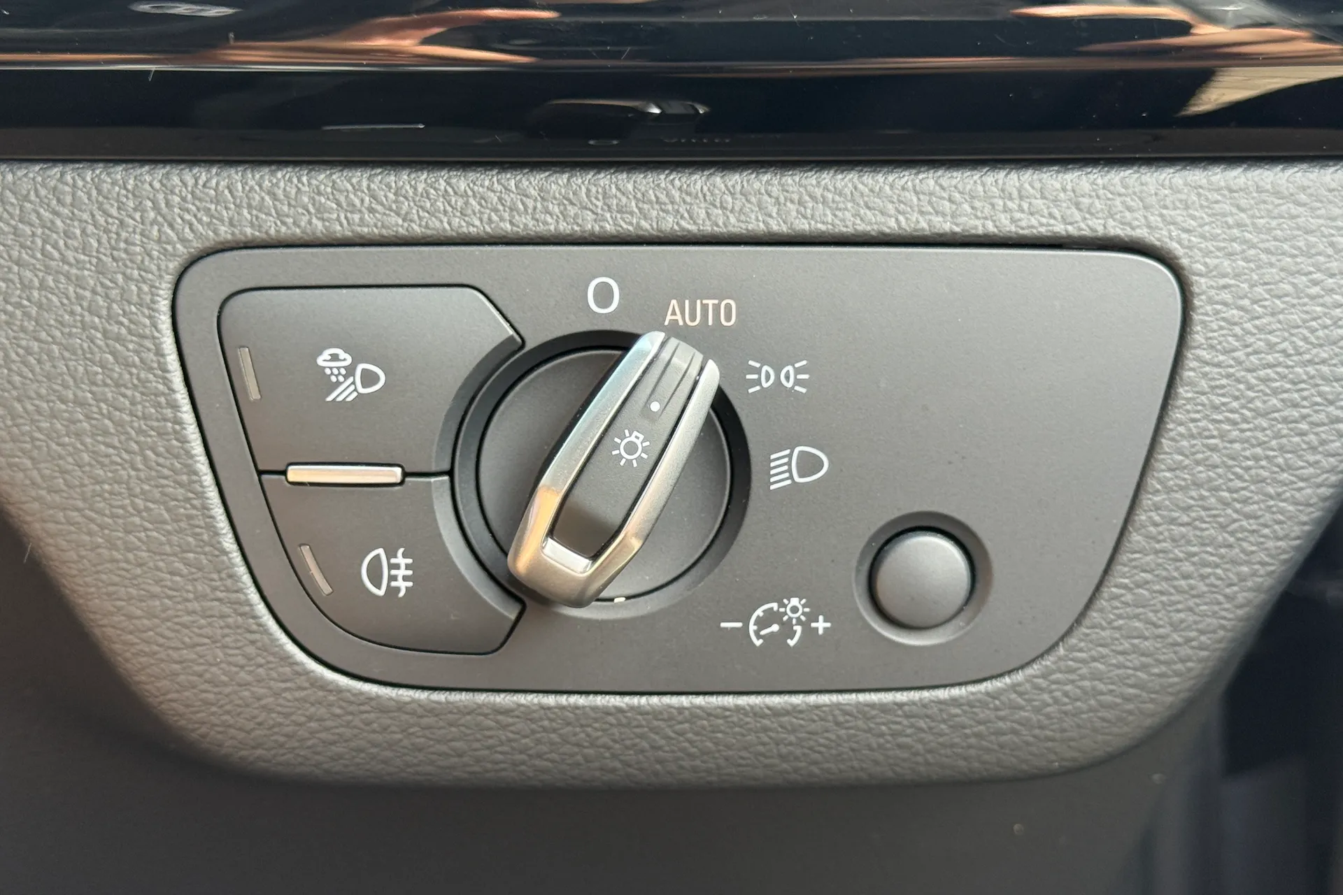 Audi Q5 thumbnail image number 20