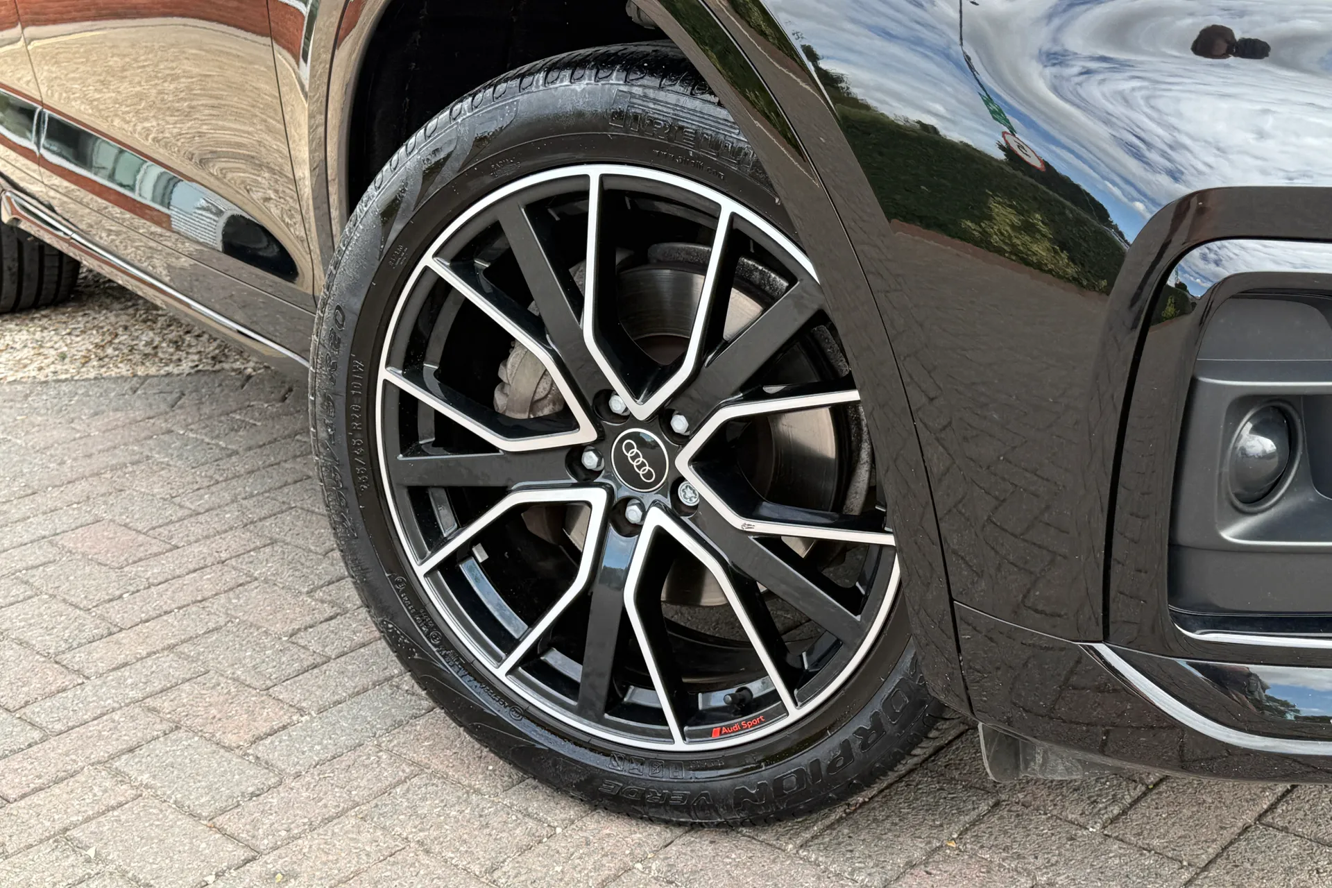 Audi Q5 thumbnail image number 7