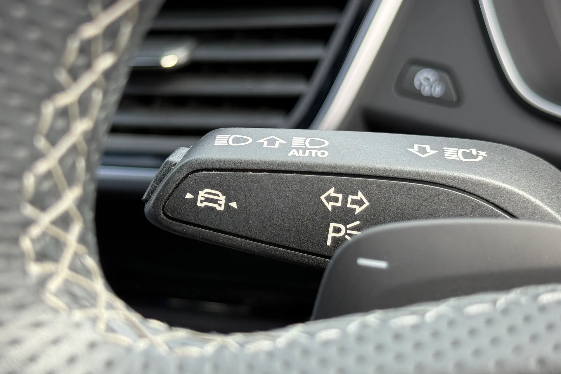Audi Q5 thumbnail image number 15